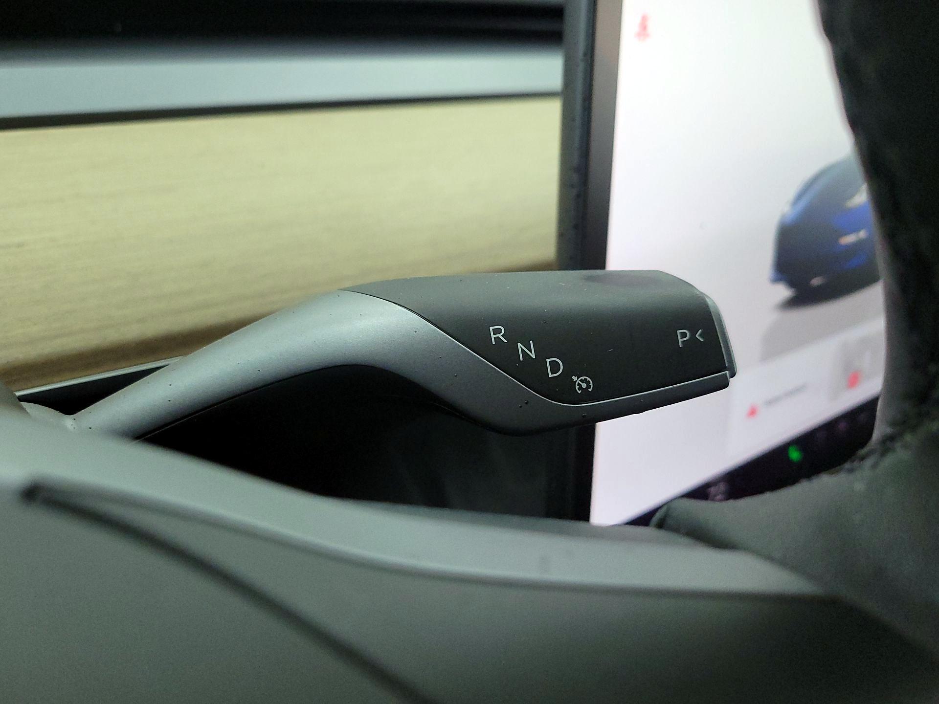 Thumbnail: 2023 Tesla Model 3 - 17