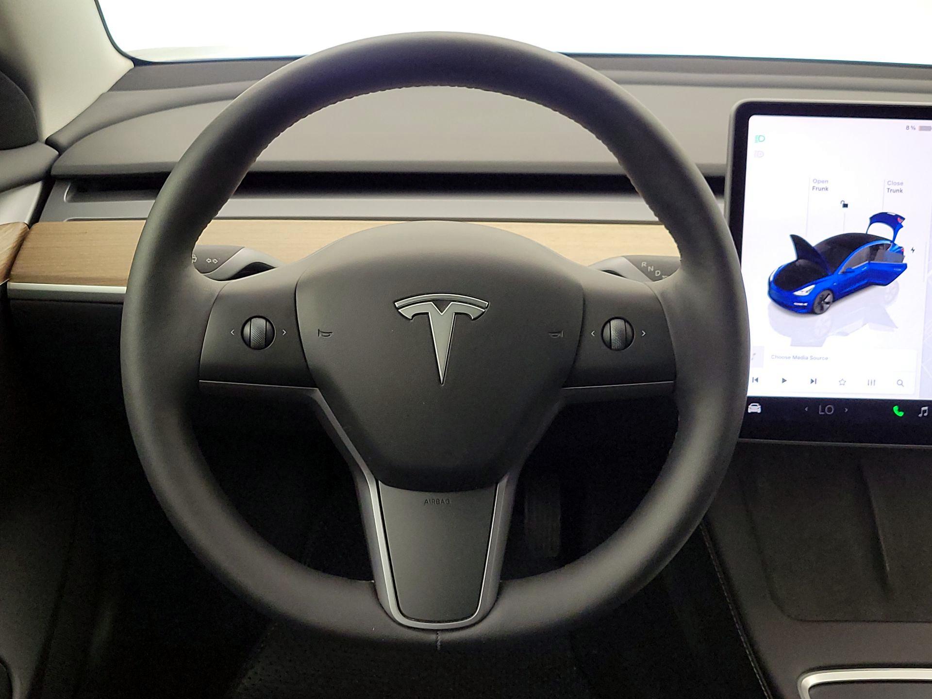 Thumbnail: 2023 Tesla Model 3 - 10