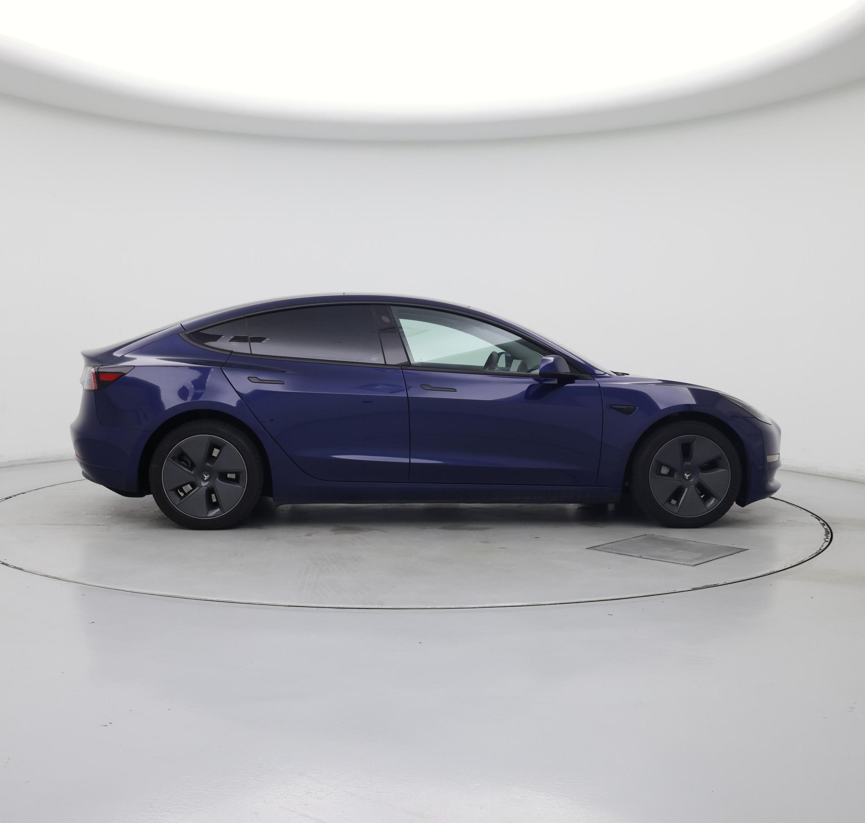 Thumbnail: 2023 Tesla Model 3 - 7