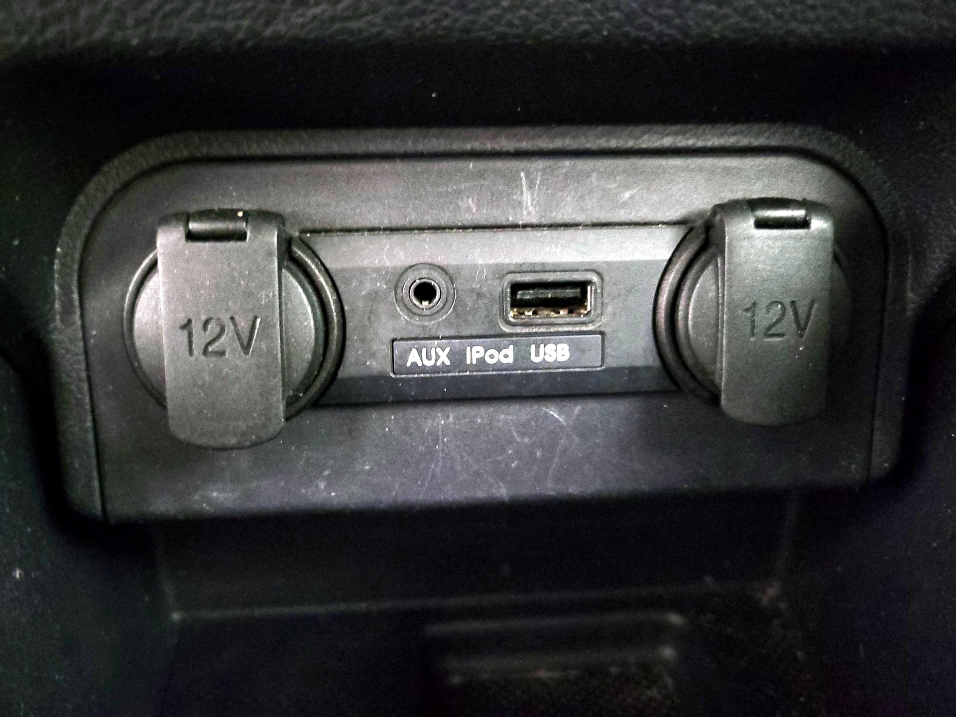 Thumbnail: 2014 Kia Rio - 17