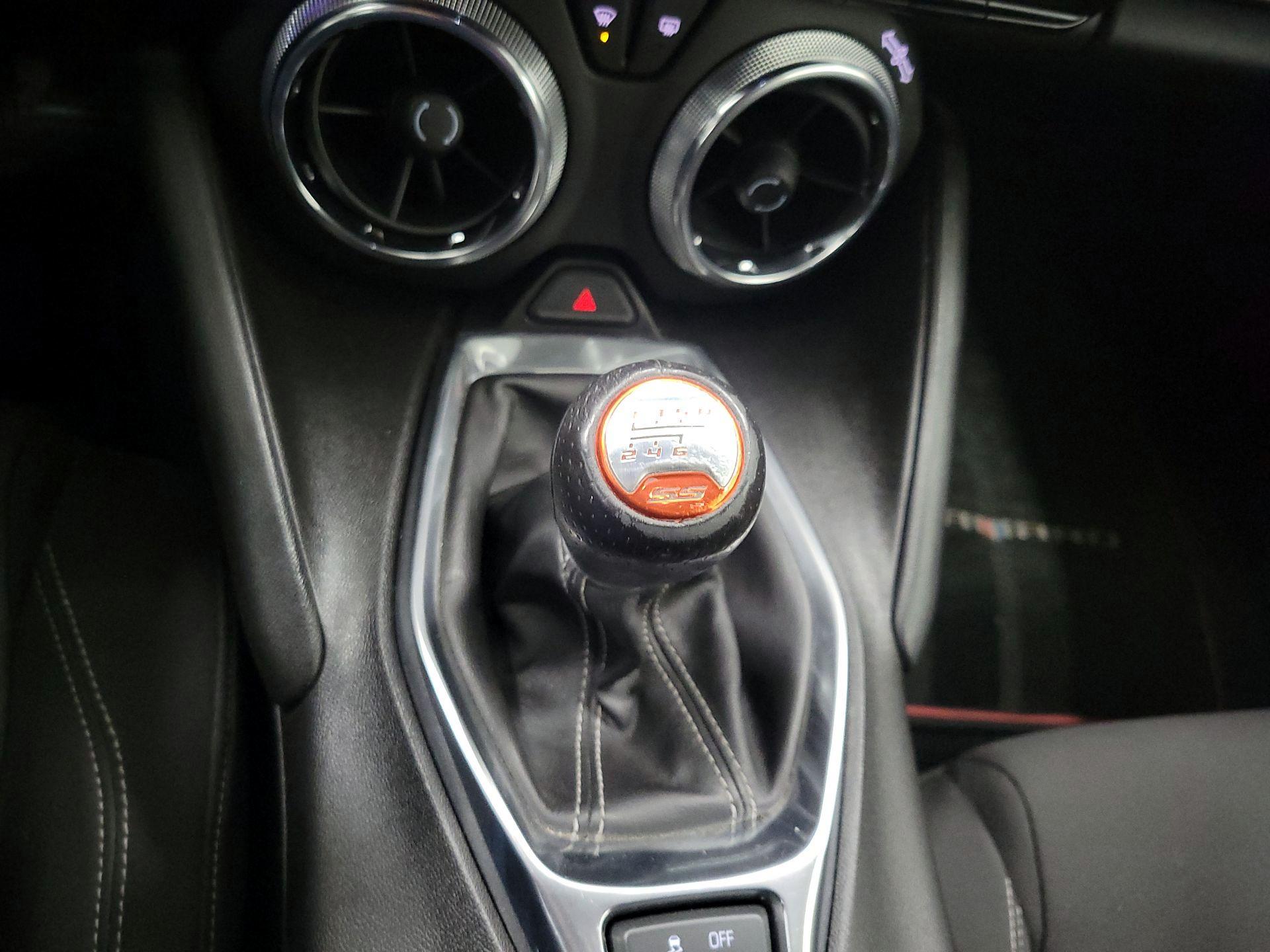 Thumbnail: 2016 Chevrolet Camaro - 16