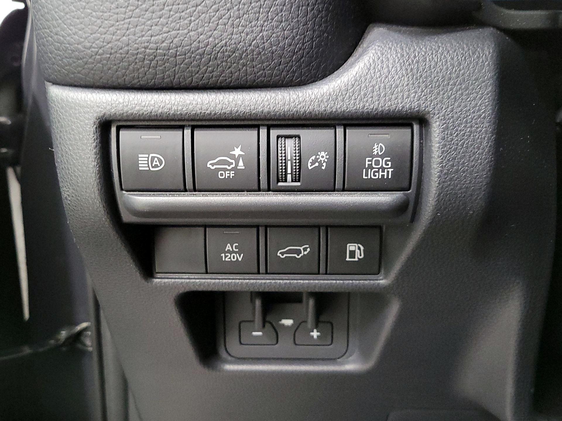 Thumbnail: 2025 Toyota Land Cruiser - 13