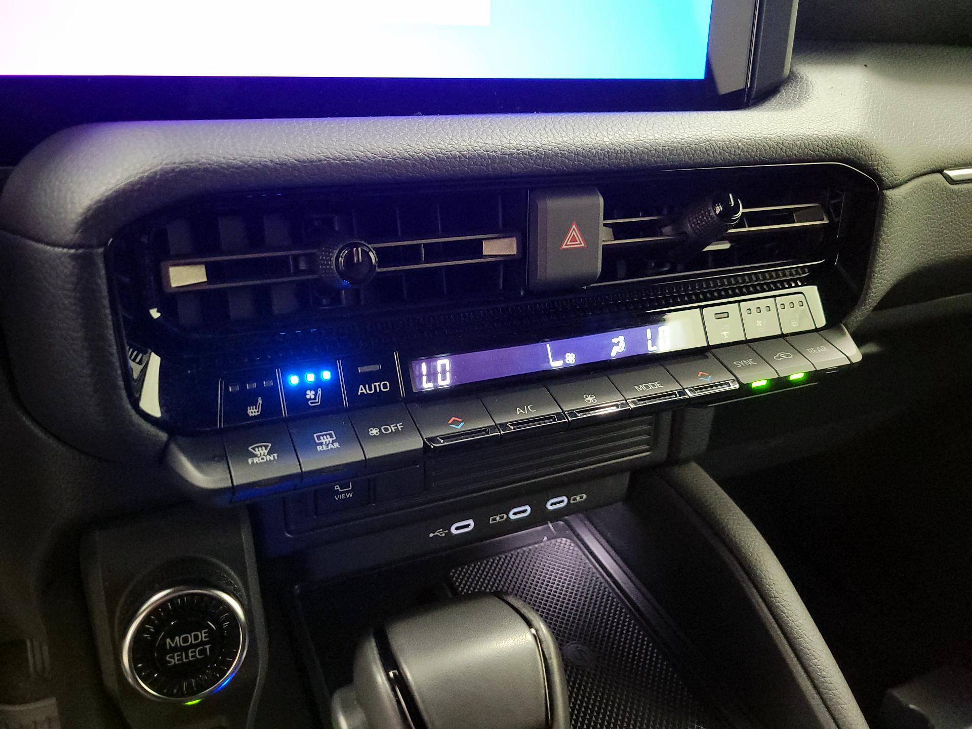 Thumbnail: 2025 Toyota Land Cruiser - 16