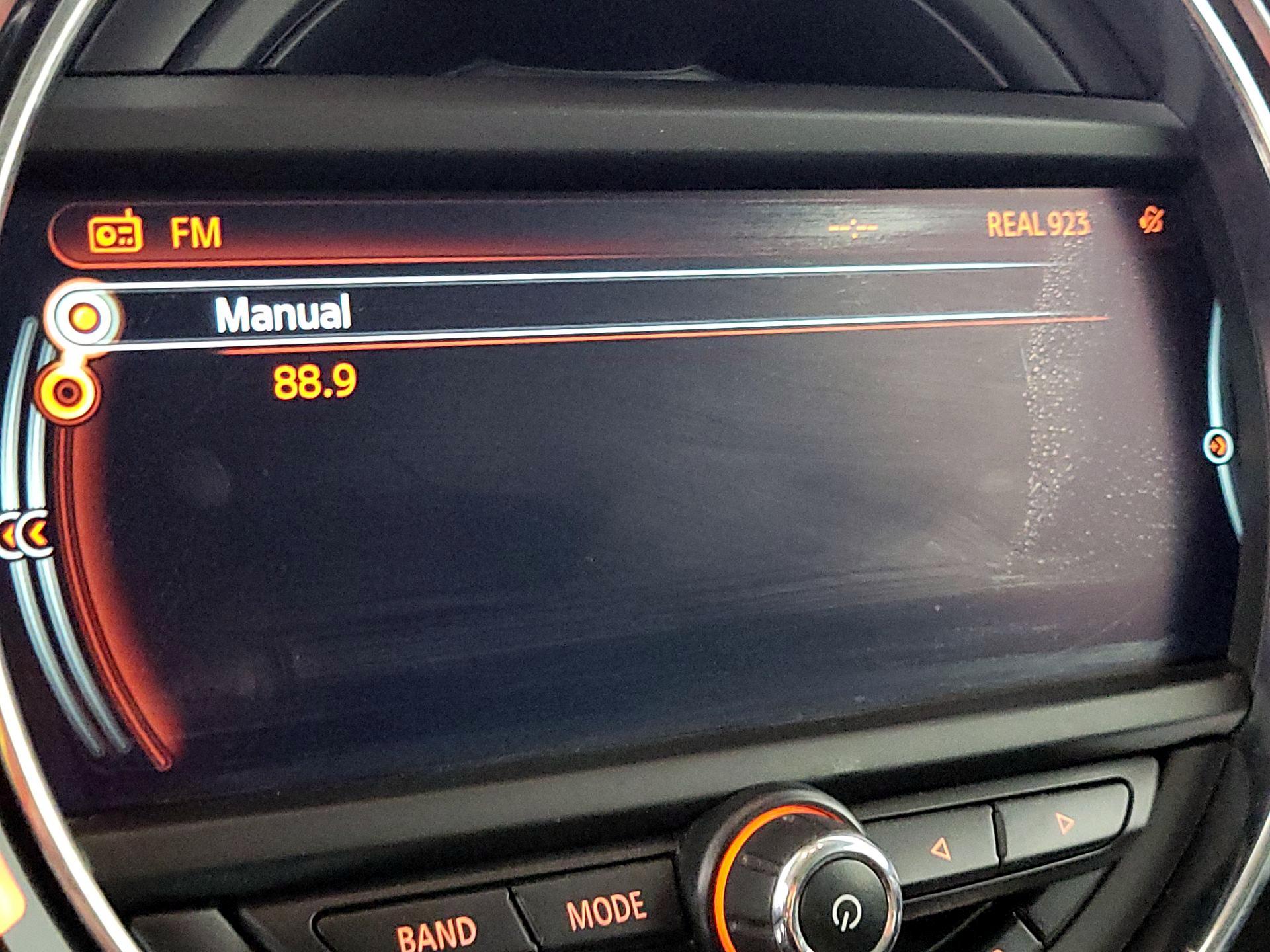 Thumbnail: 2016 MINI Cooper Hardtop - 14