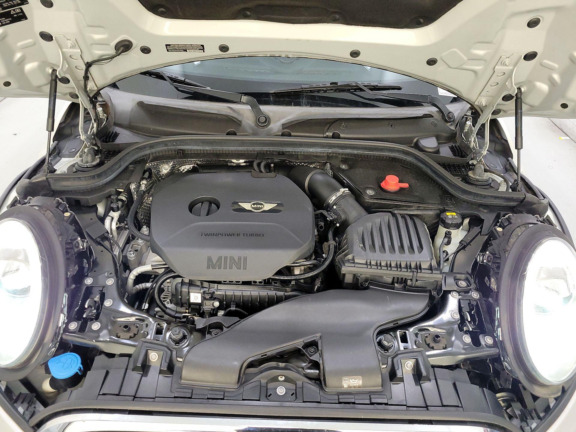 Thumbnail: 2016 MINI Cooper Hardtop - 19