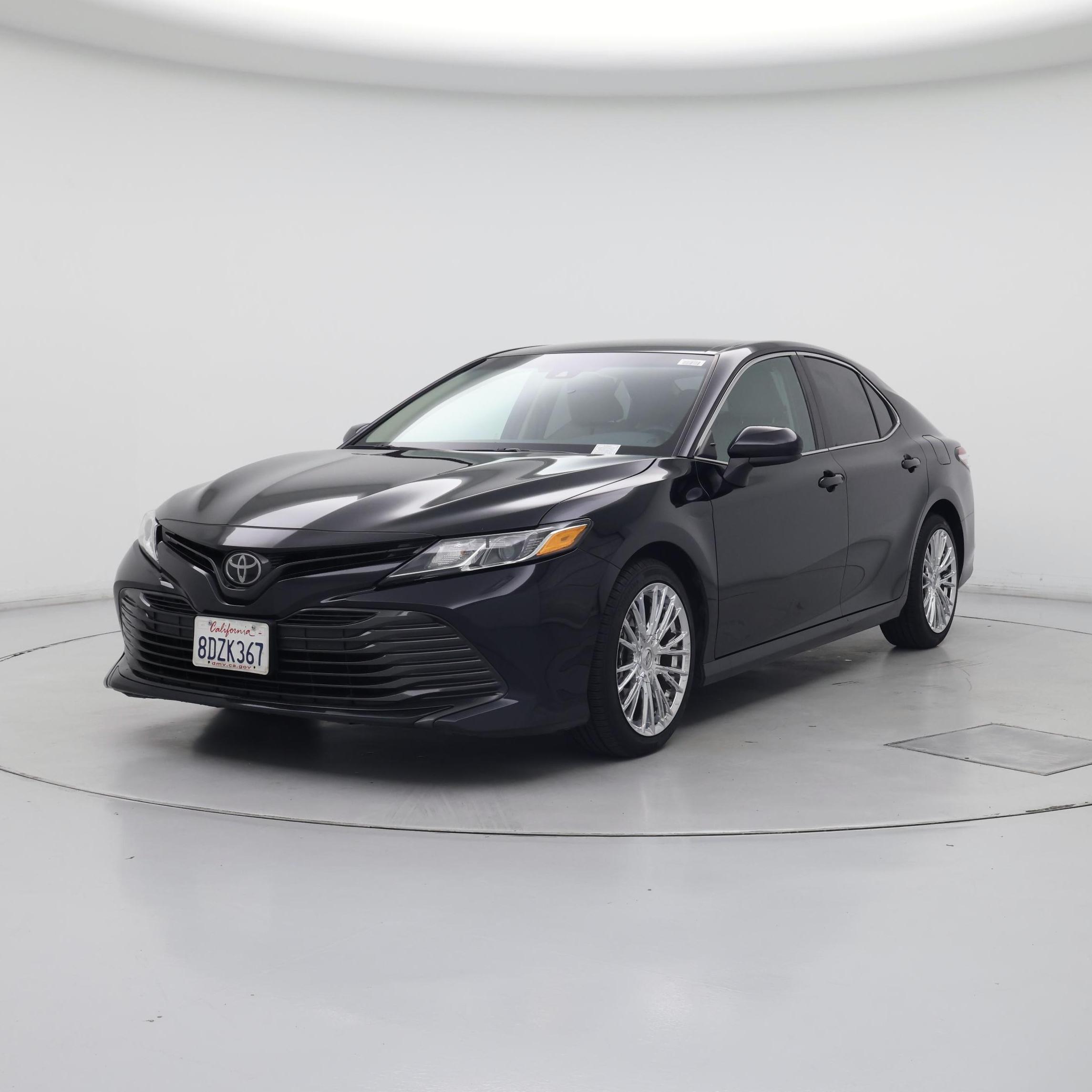 Thumbnail: 2018 Toyota Camry - 4