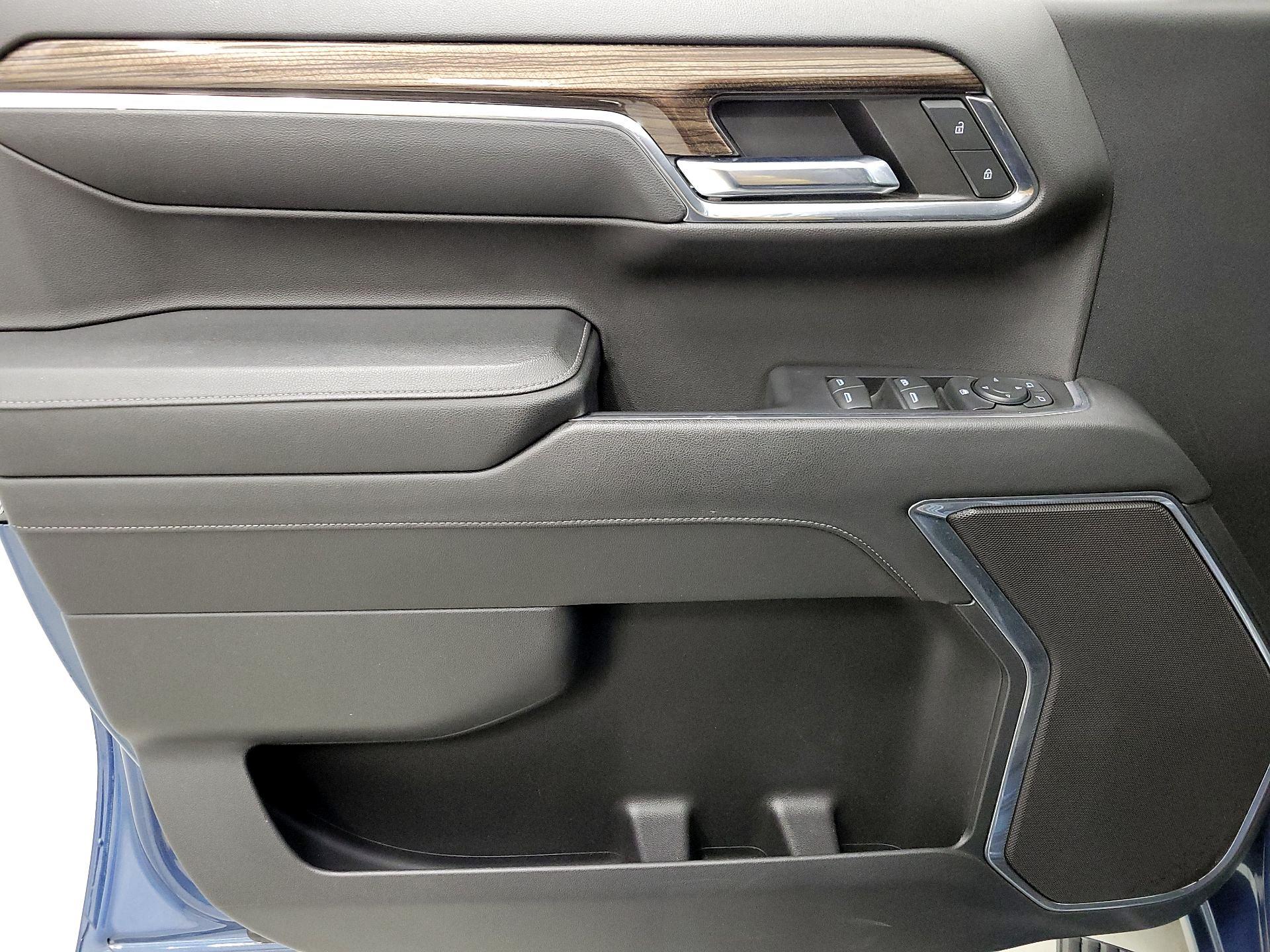 Thumbnail: 2024 Chevrolet Silverado 1500 - 12