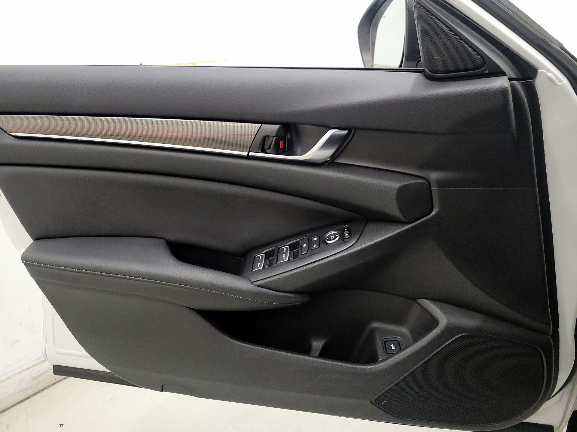 Thumbnail: 2020 Honda Accord - 12