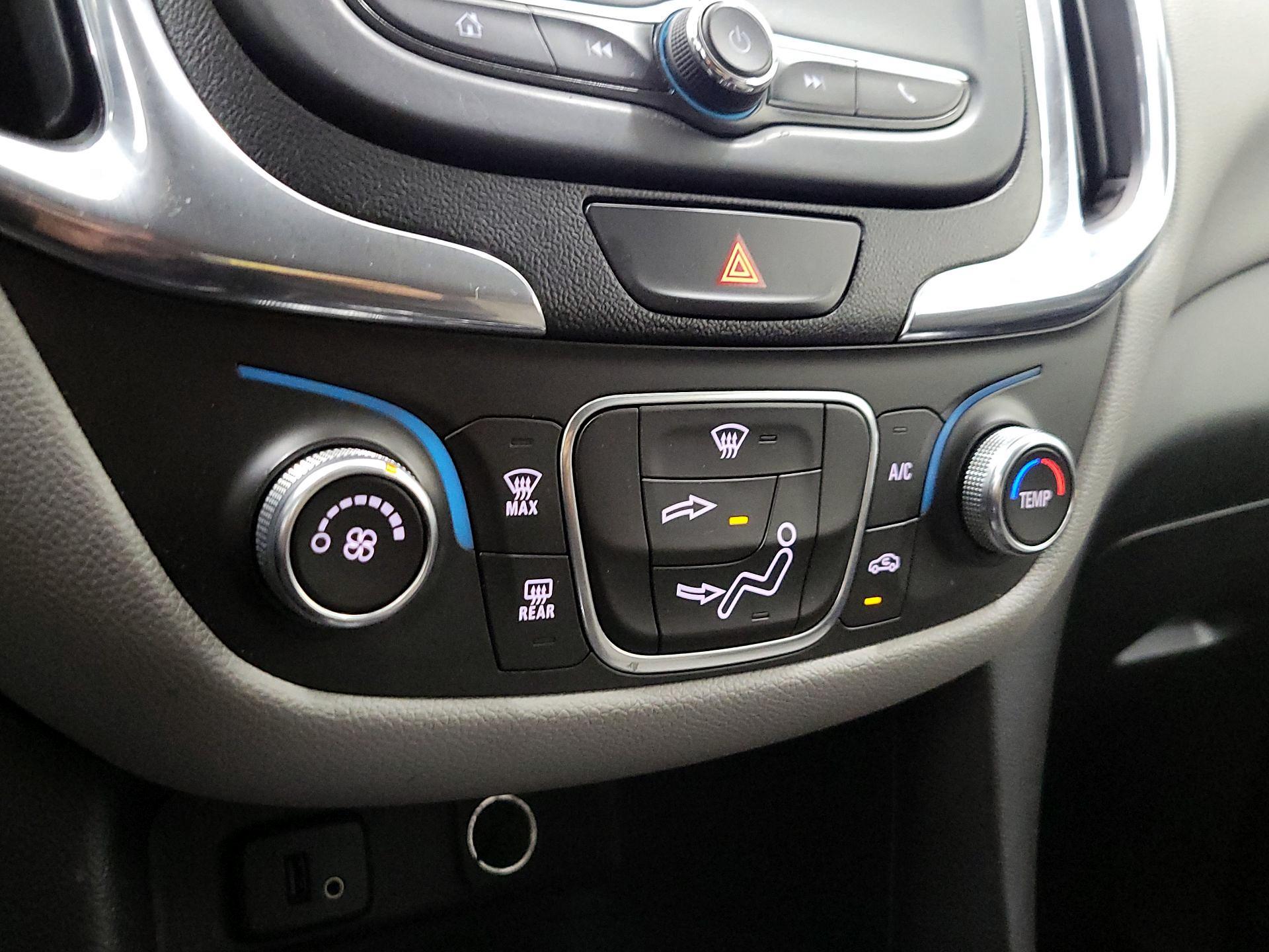 Thumbnail: 2018 Chevrolet Equinox - 16