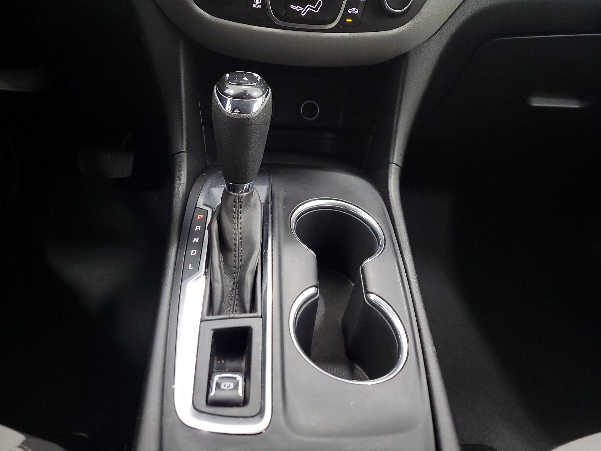 Thumbnail: 2018 Chevrolet Equinox - 17