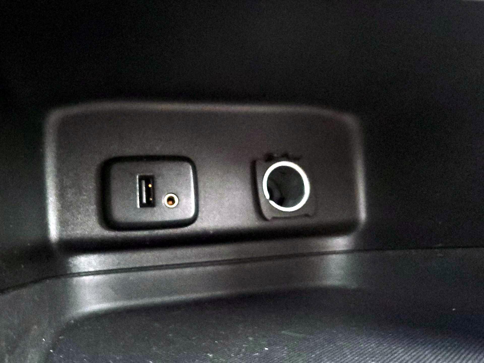 Thumbnail: 2018 Chevrolet Equinox - 18