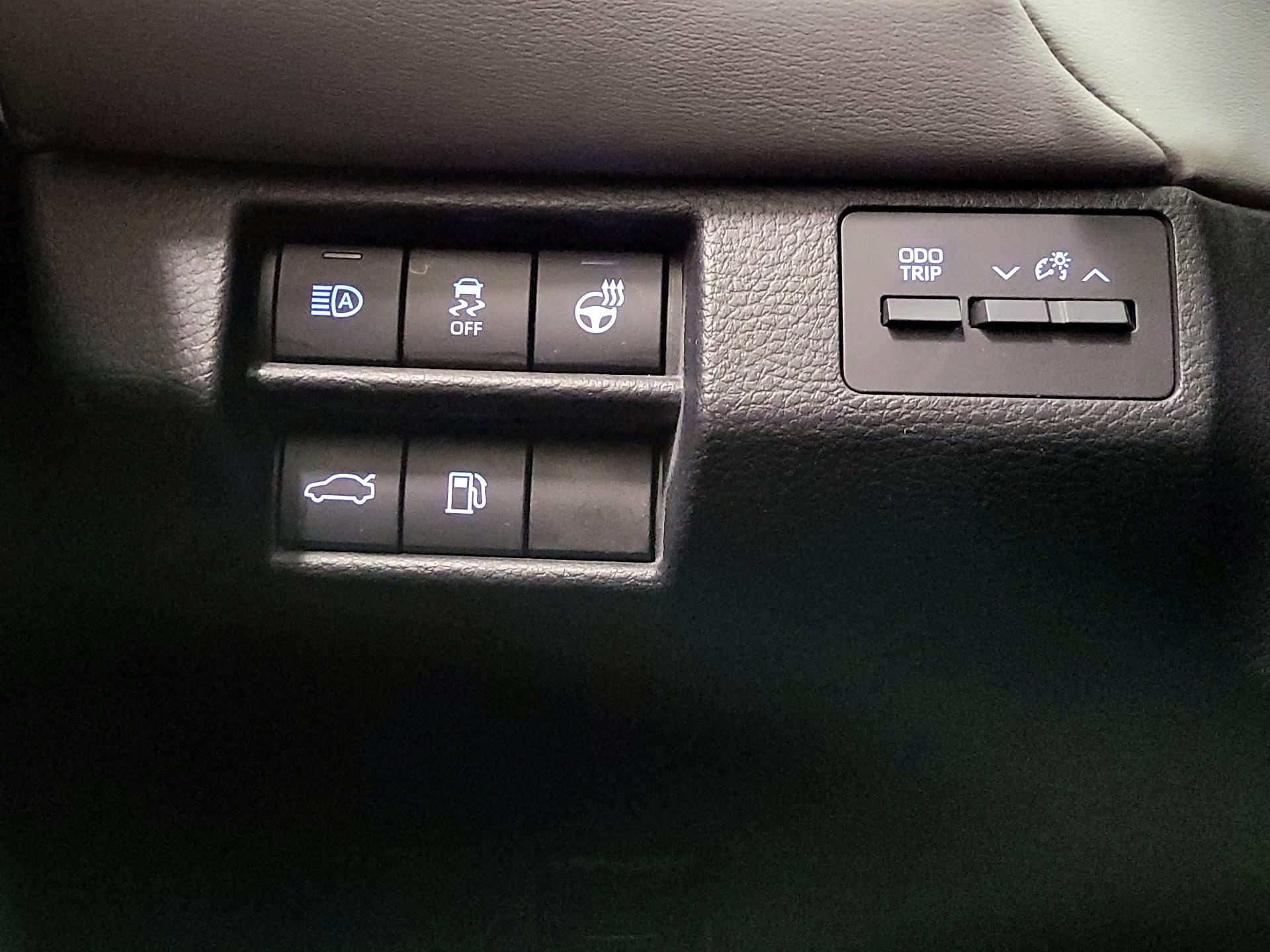 Thumbnail: 2019 Toyota Avalon - 13