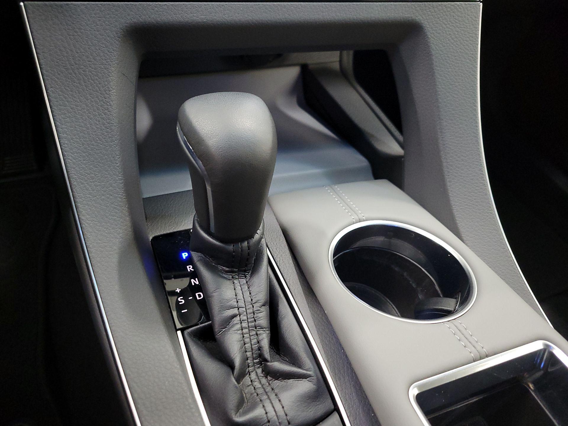 Thumbnail: 2019 Toyota Avalon - 18