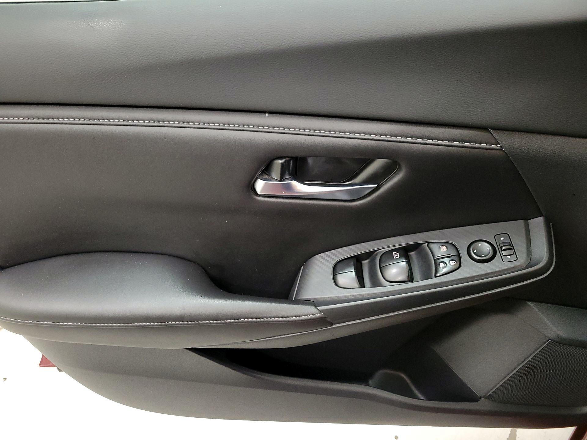 Thumbnail: 2020 Nissan Sentra - 12