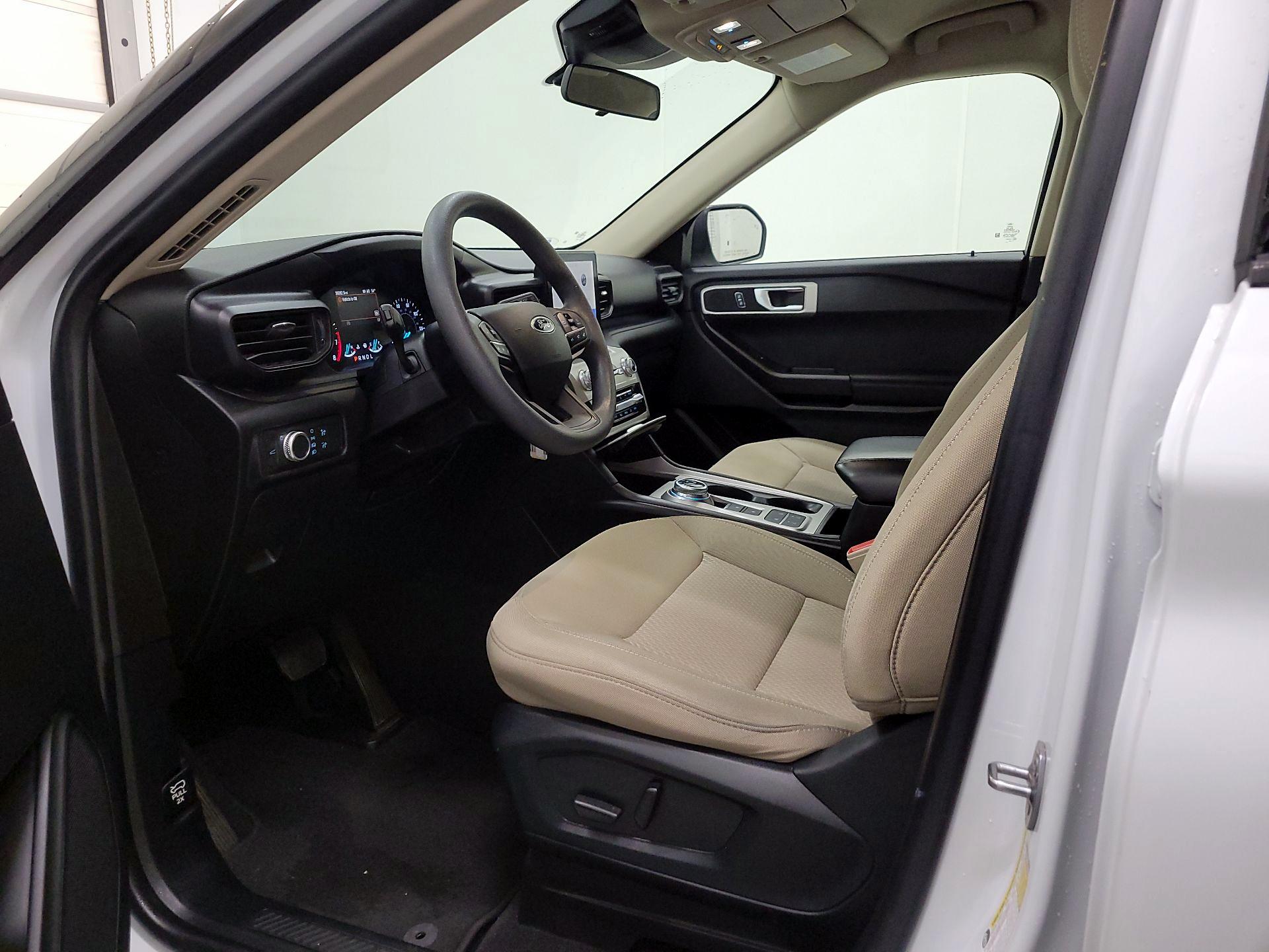 Thumbnail: 2021 Ford Explorer - 11