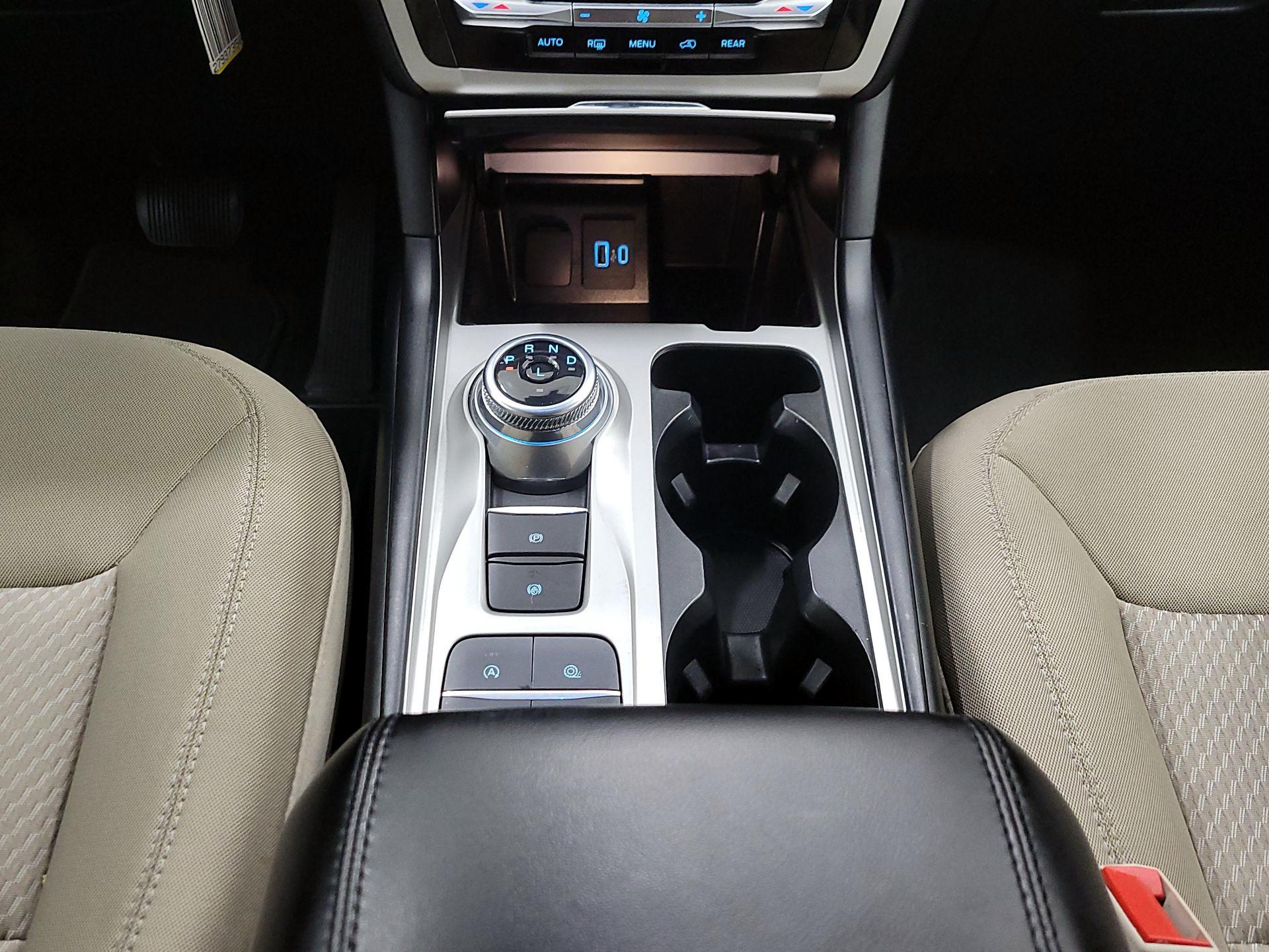 Thumbnail: 2021 Ford Explorer - 17