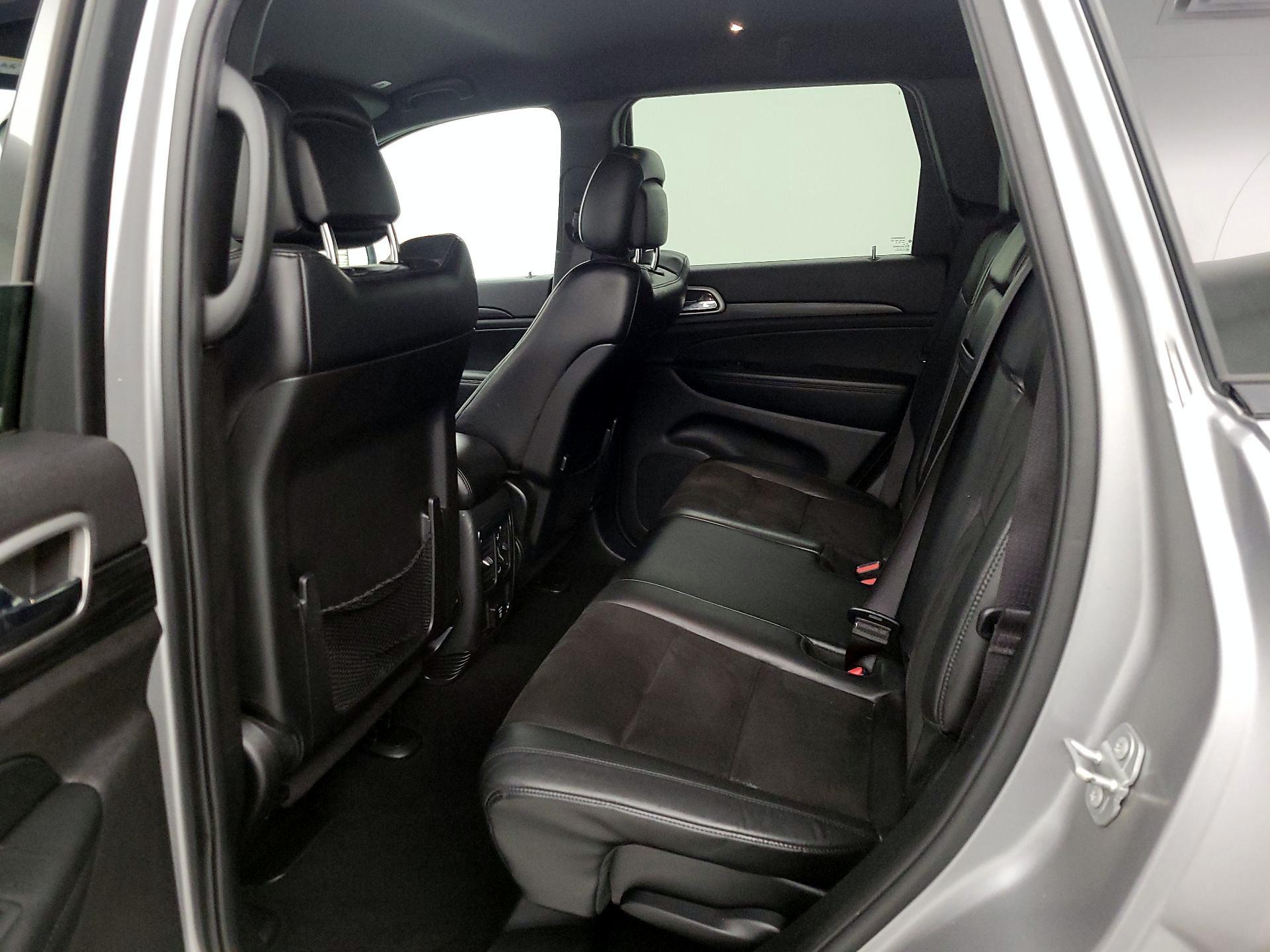 Thumbnail: 2019 Jeep Grand Cherokee - 20