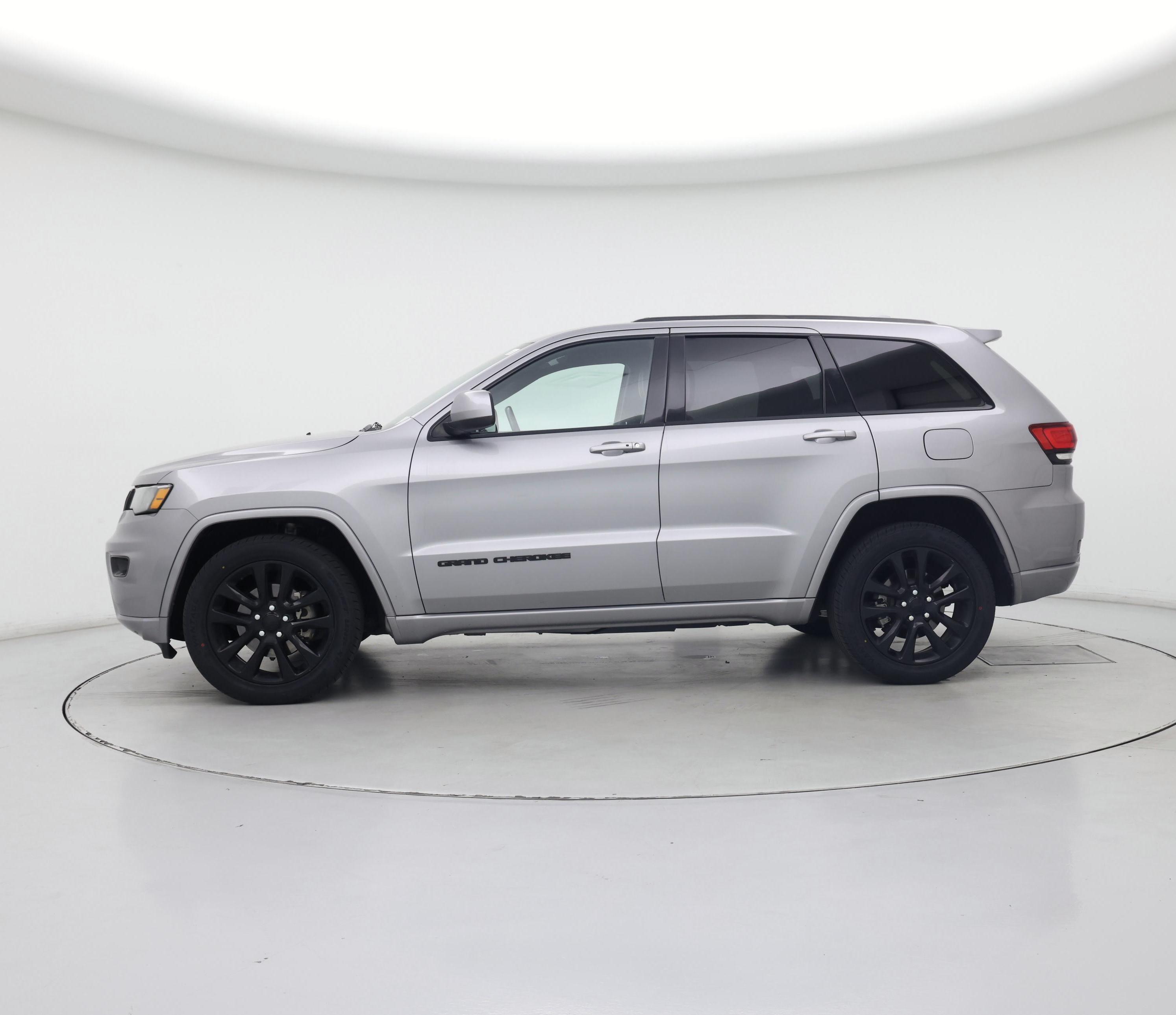Thumbnail: 2019 Jeep Grand Cherokee - 3