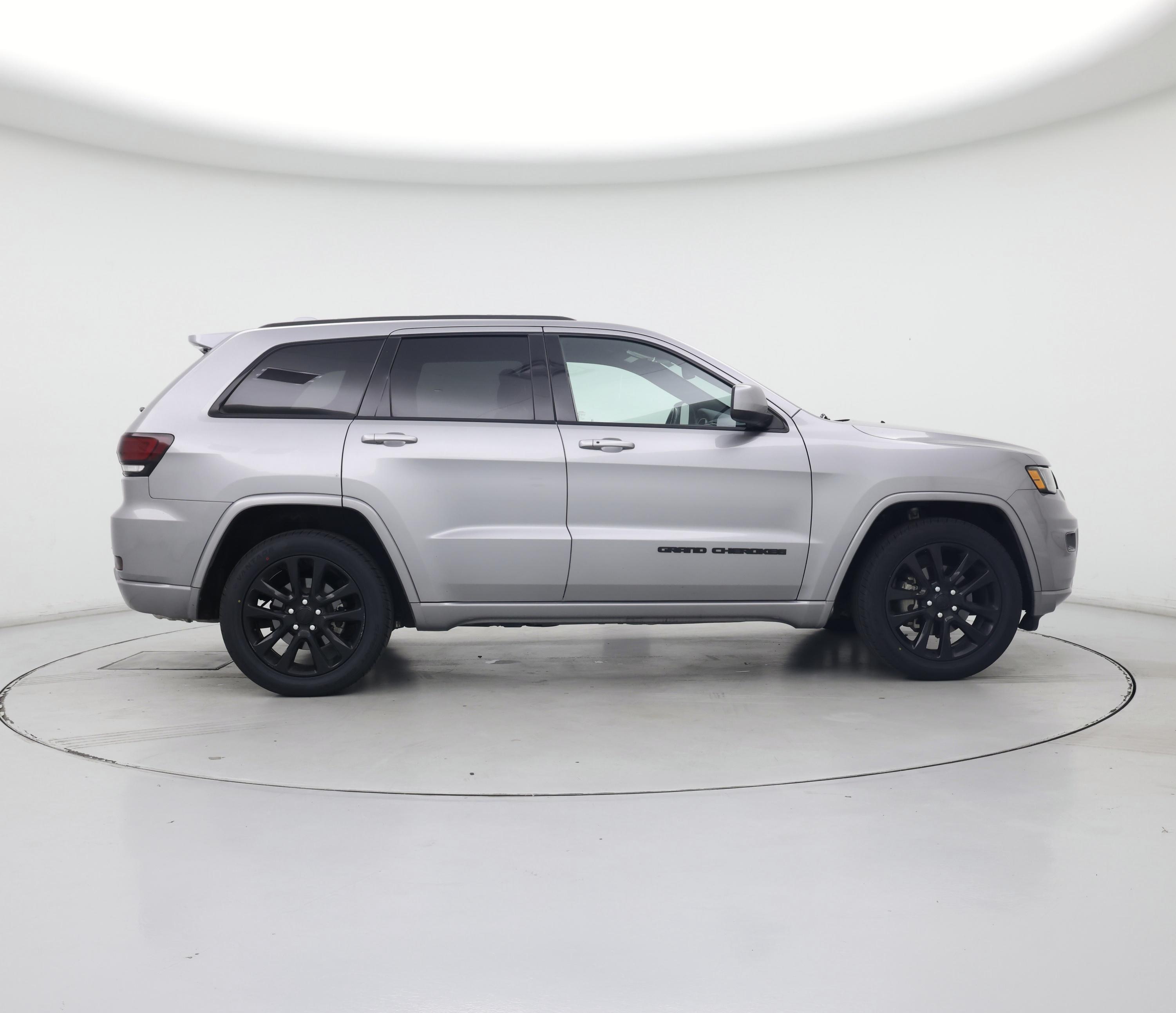 Thumbnail: 2019 Jeep Grand Cherokee - 7