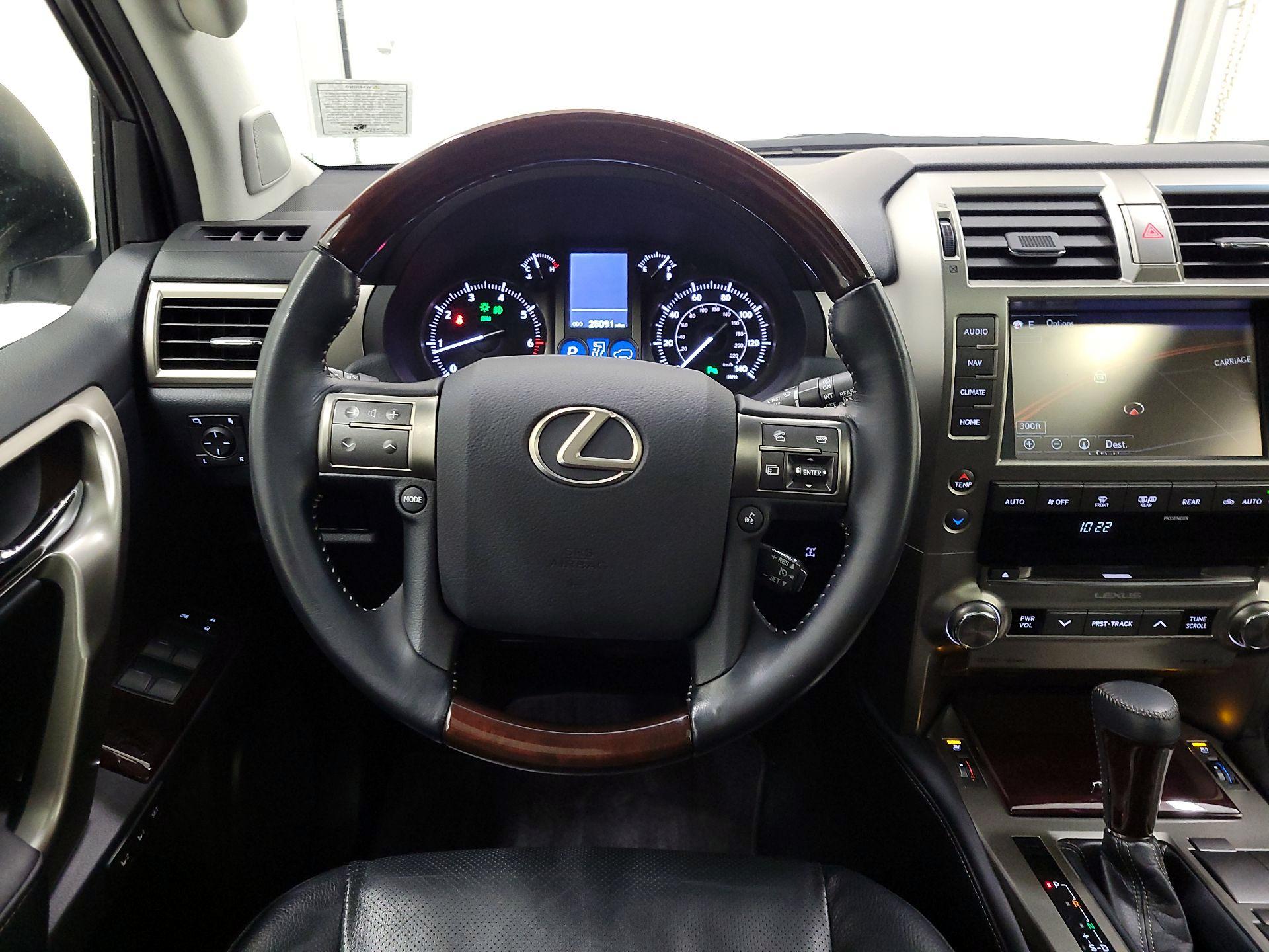 Thumbnail: 2018 Lexus GX - 10