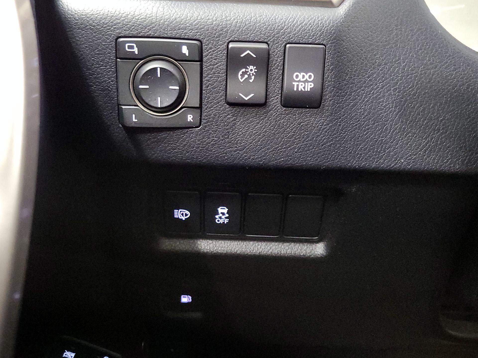 Thumbnail: 2018 Lexus GX - 13