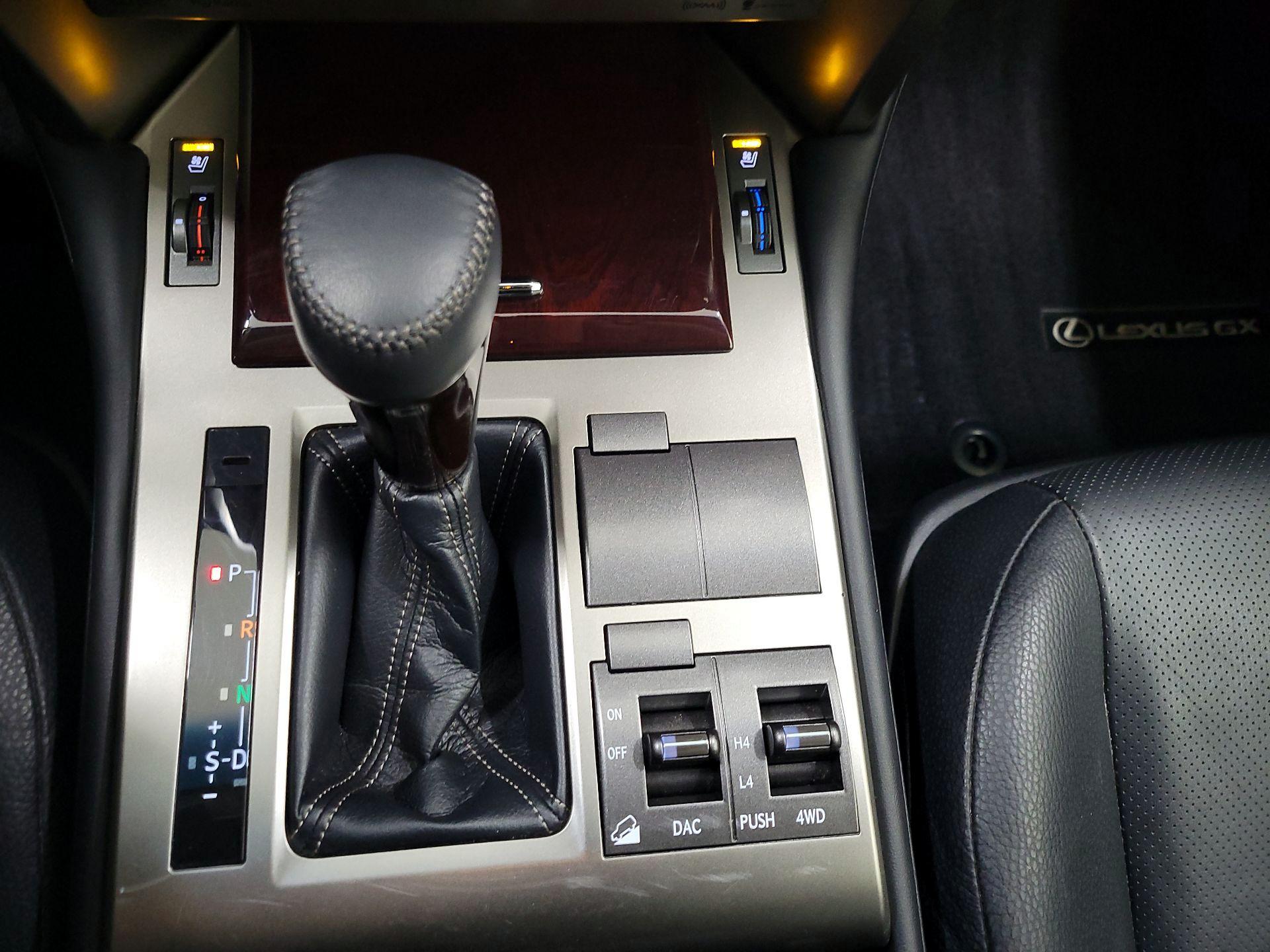 Thumbnail: 2018 Lexus GX - 17