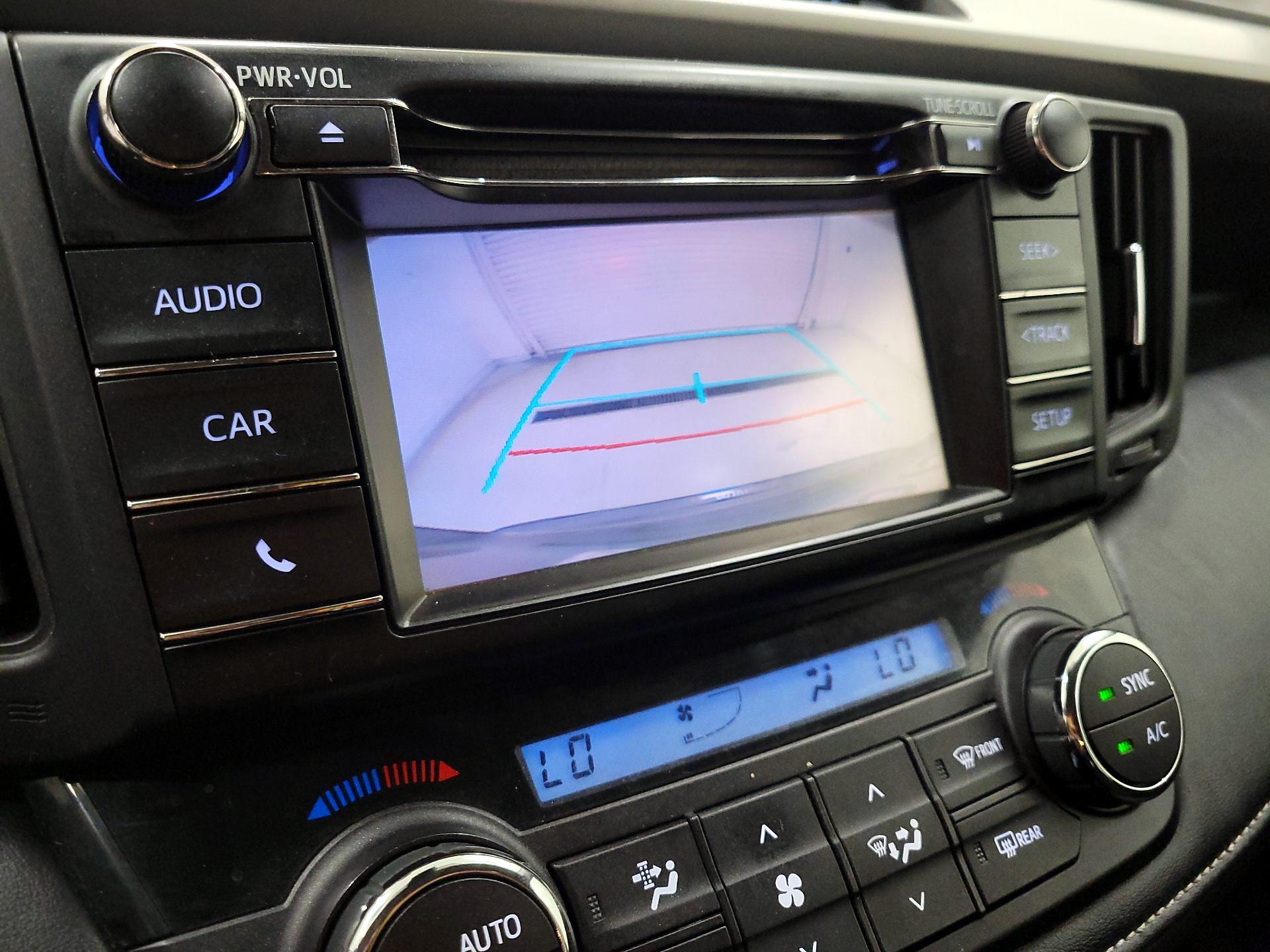 Thumbnail: 2018 Toyota RAV4 - 14