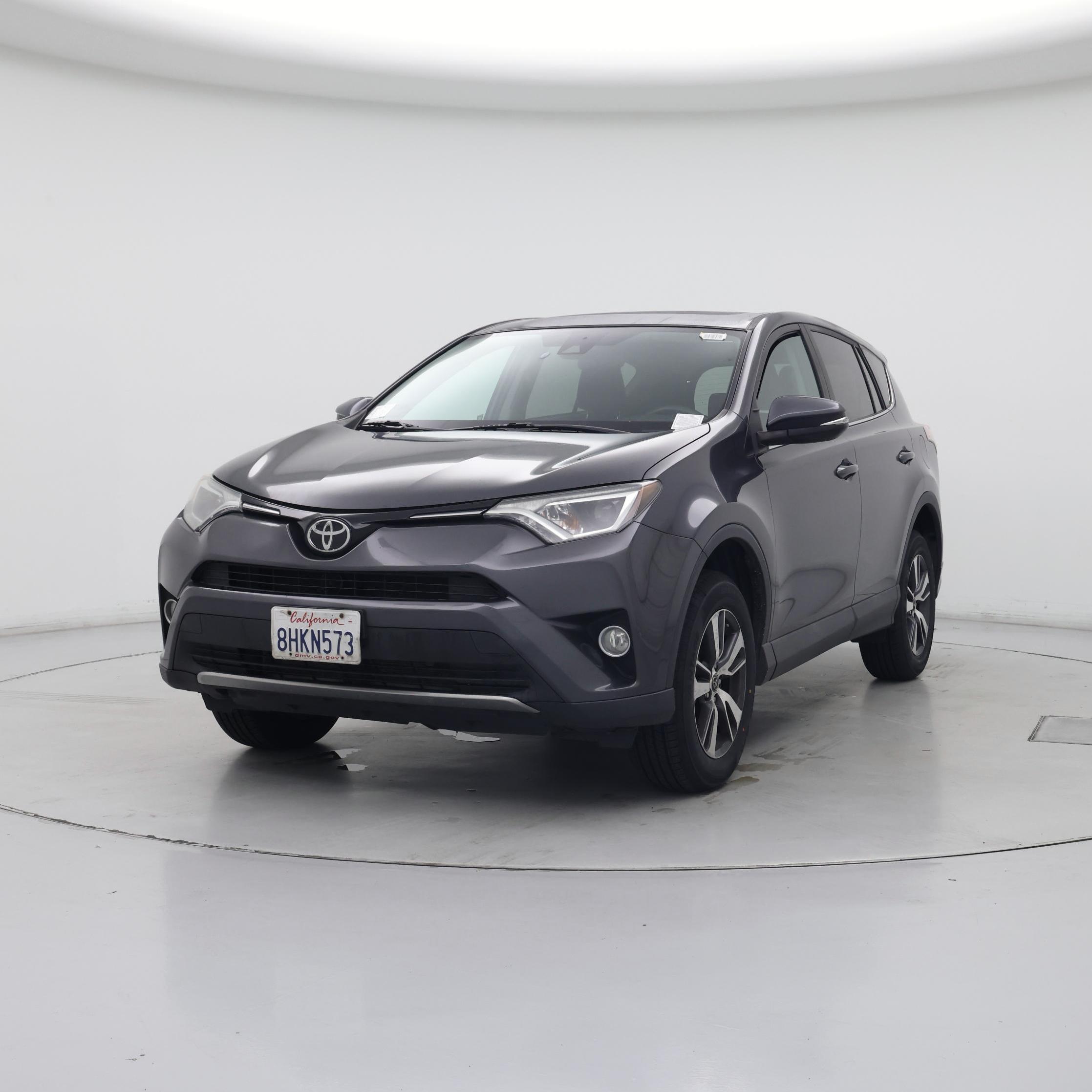 Thumbnail: 2018 Toyota RAV4 - 4