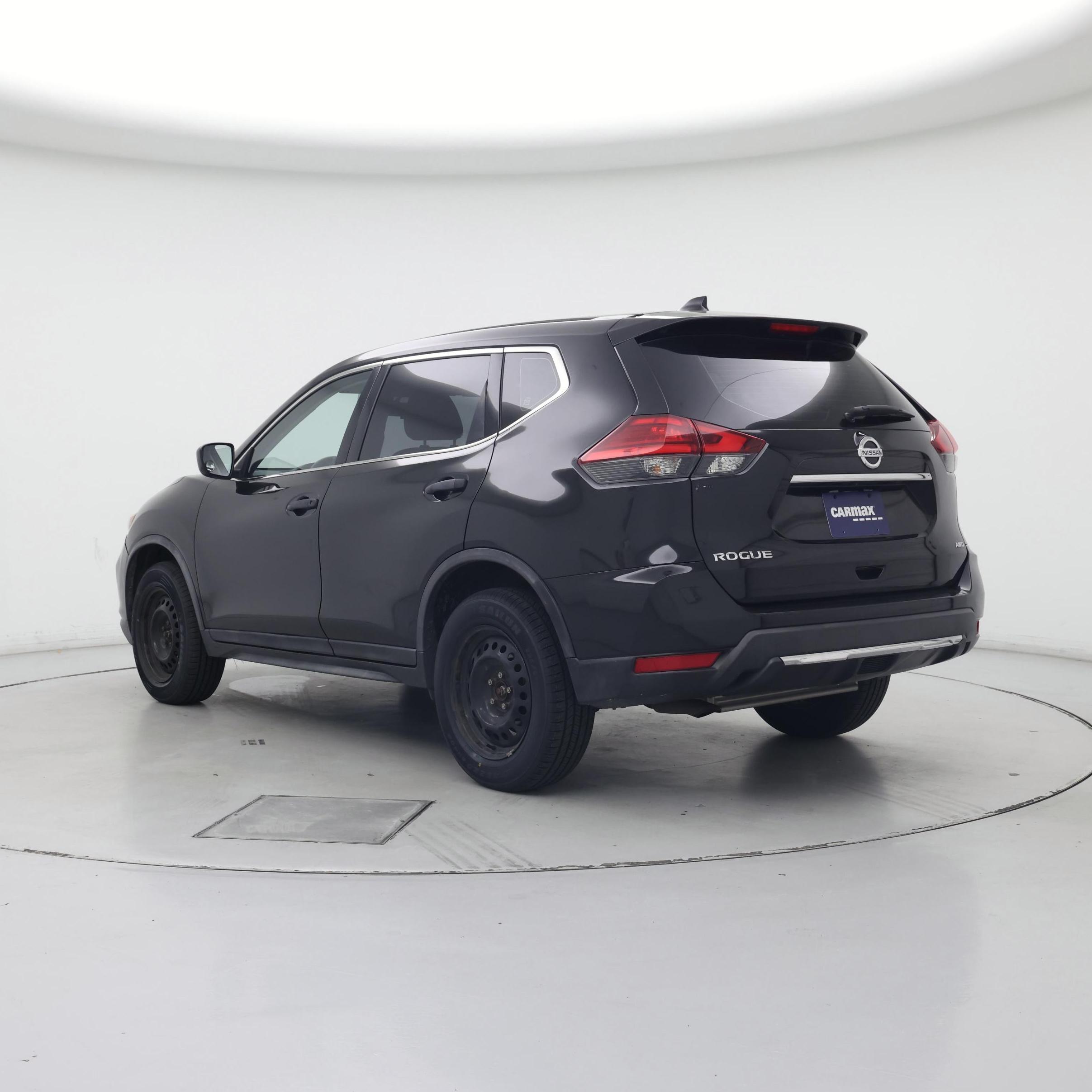 Thumbnail: 2017 Nissan Rogue - 2