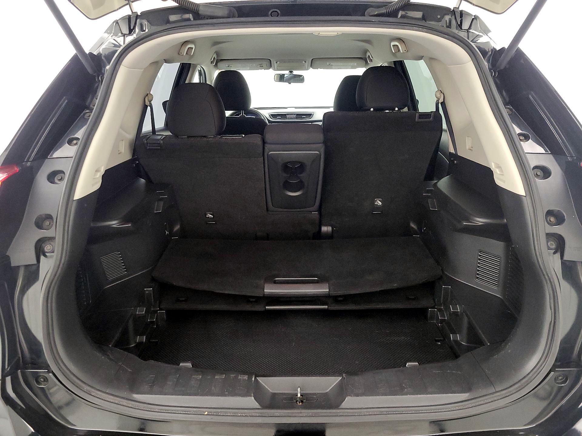 Thumbnail: 2017 Nissan Rogue - 20