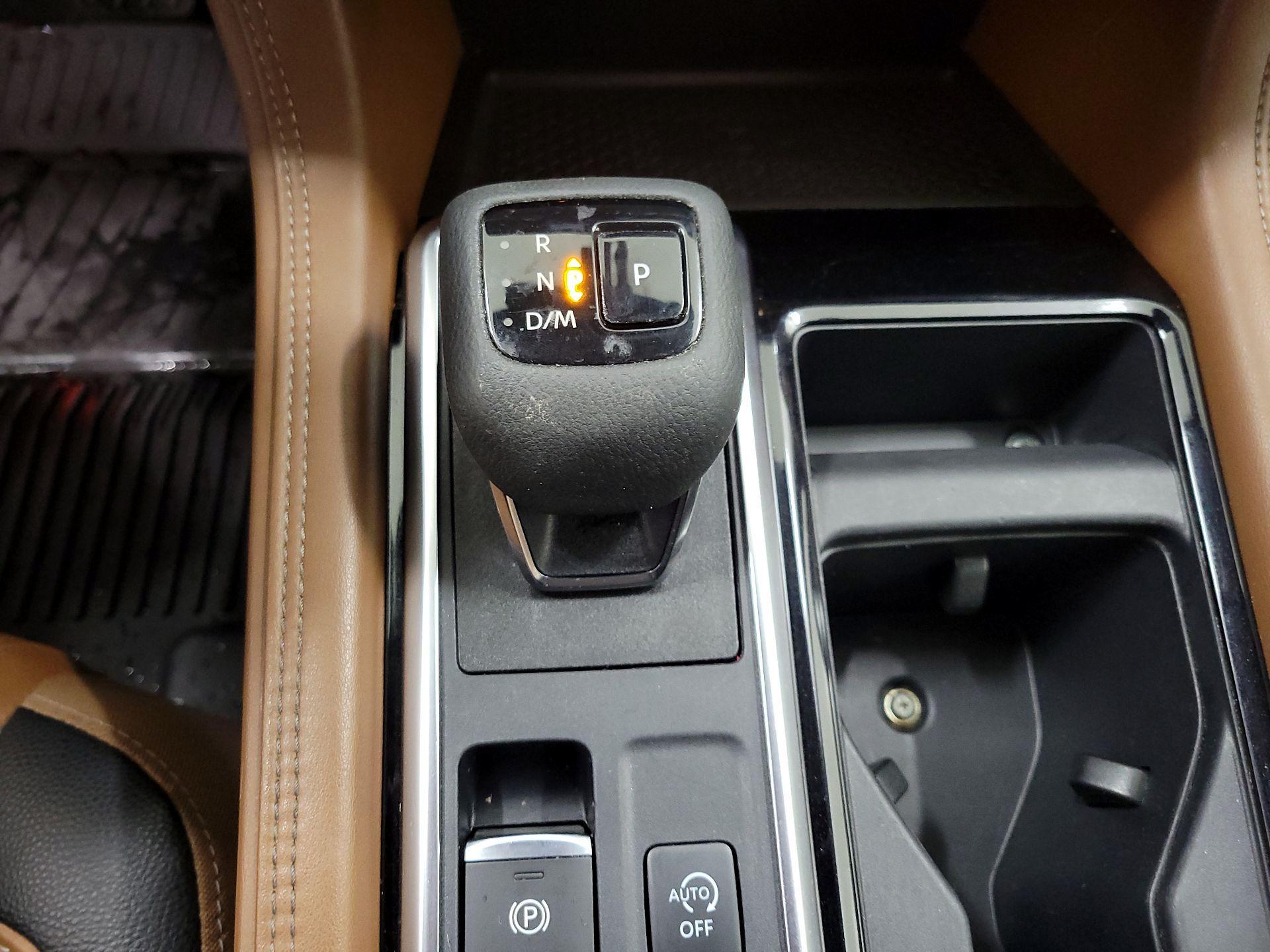 Thumbnail: 2023 Nissan Pathfinder - 18