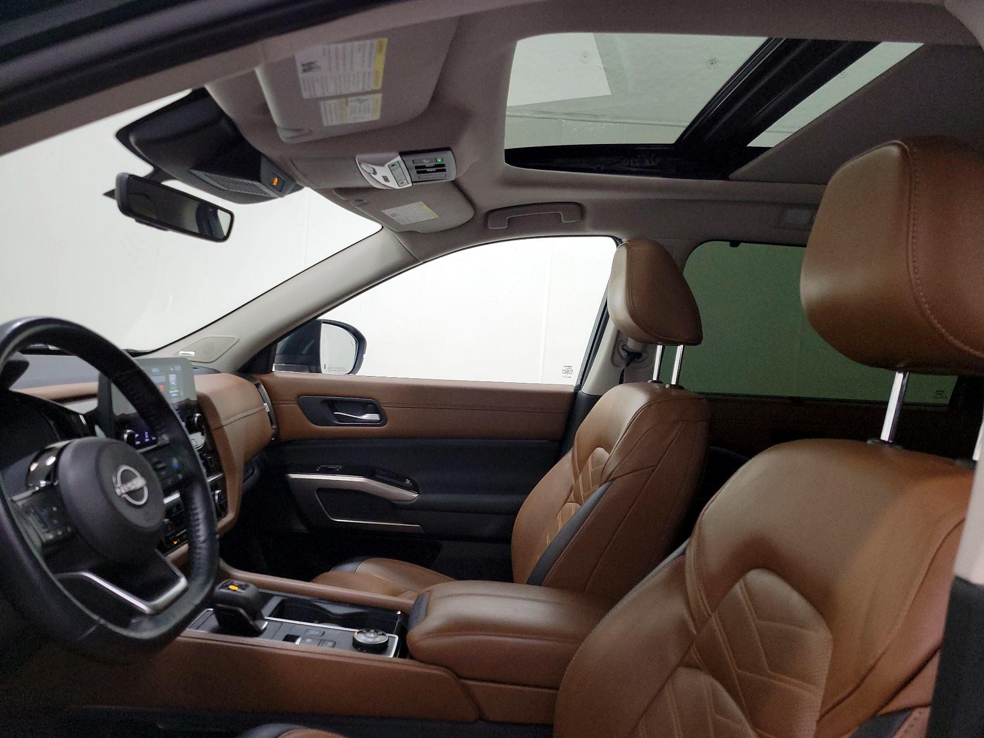 Thumbnail: 2023 Nissan Pathfinder - 20