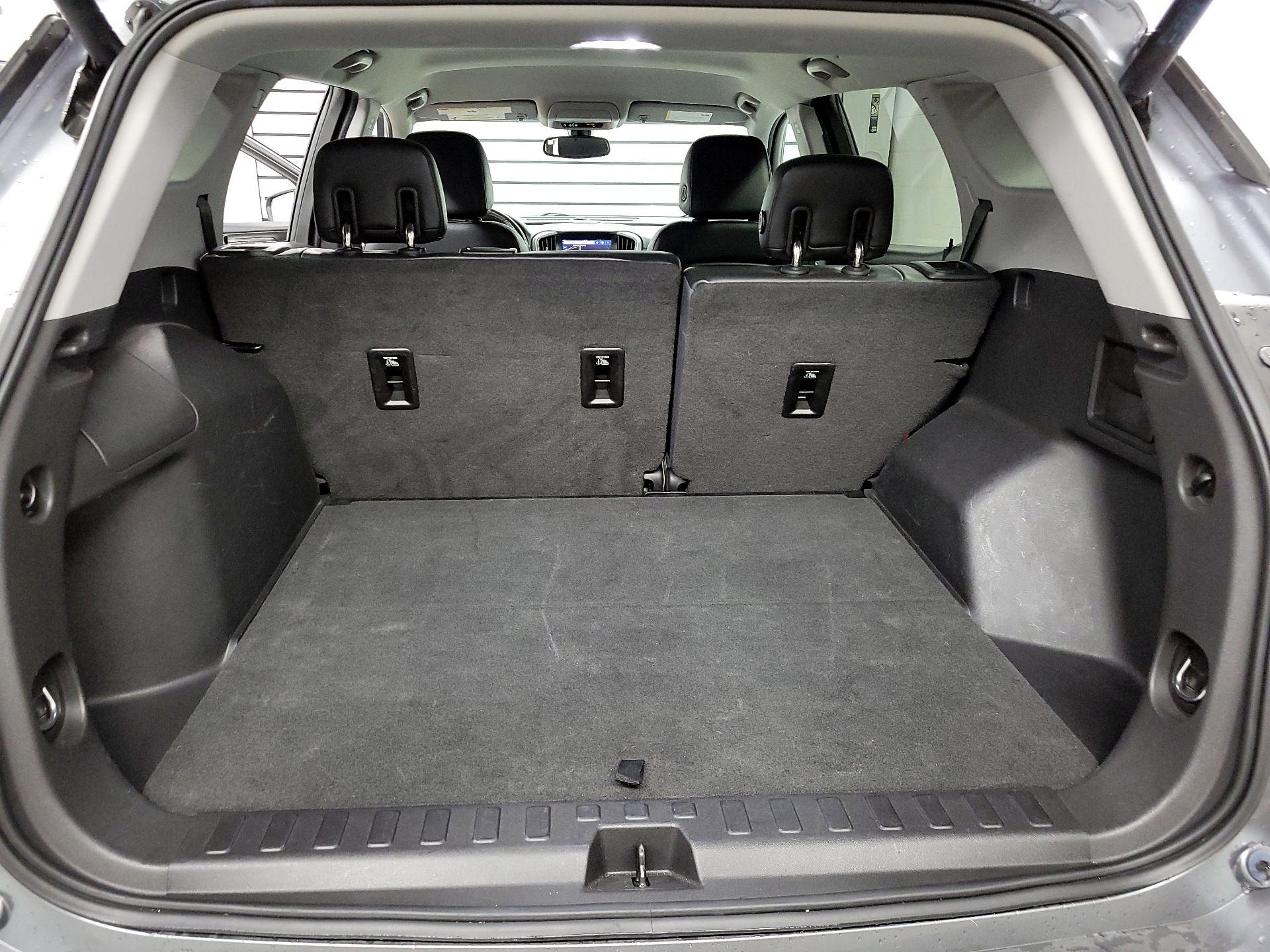 Thumbnail: 2019 GMC Terrain - 19