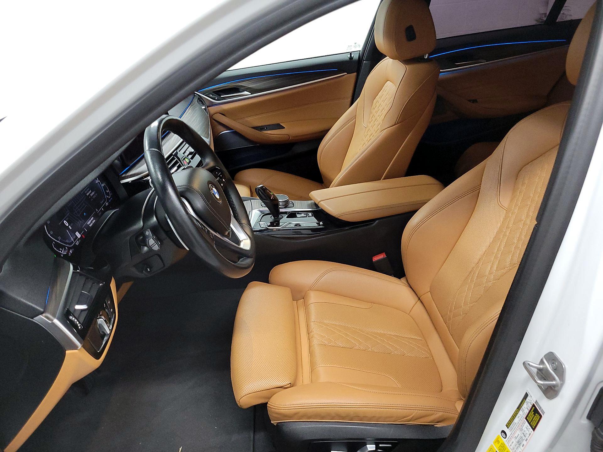 Thumbnail: 2021 BMW 5 Series - 9