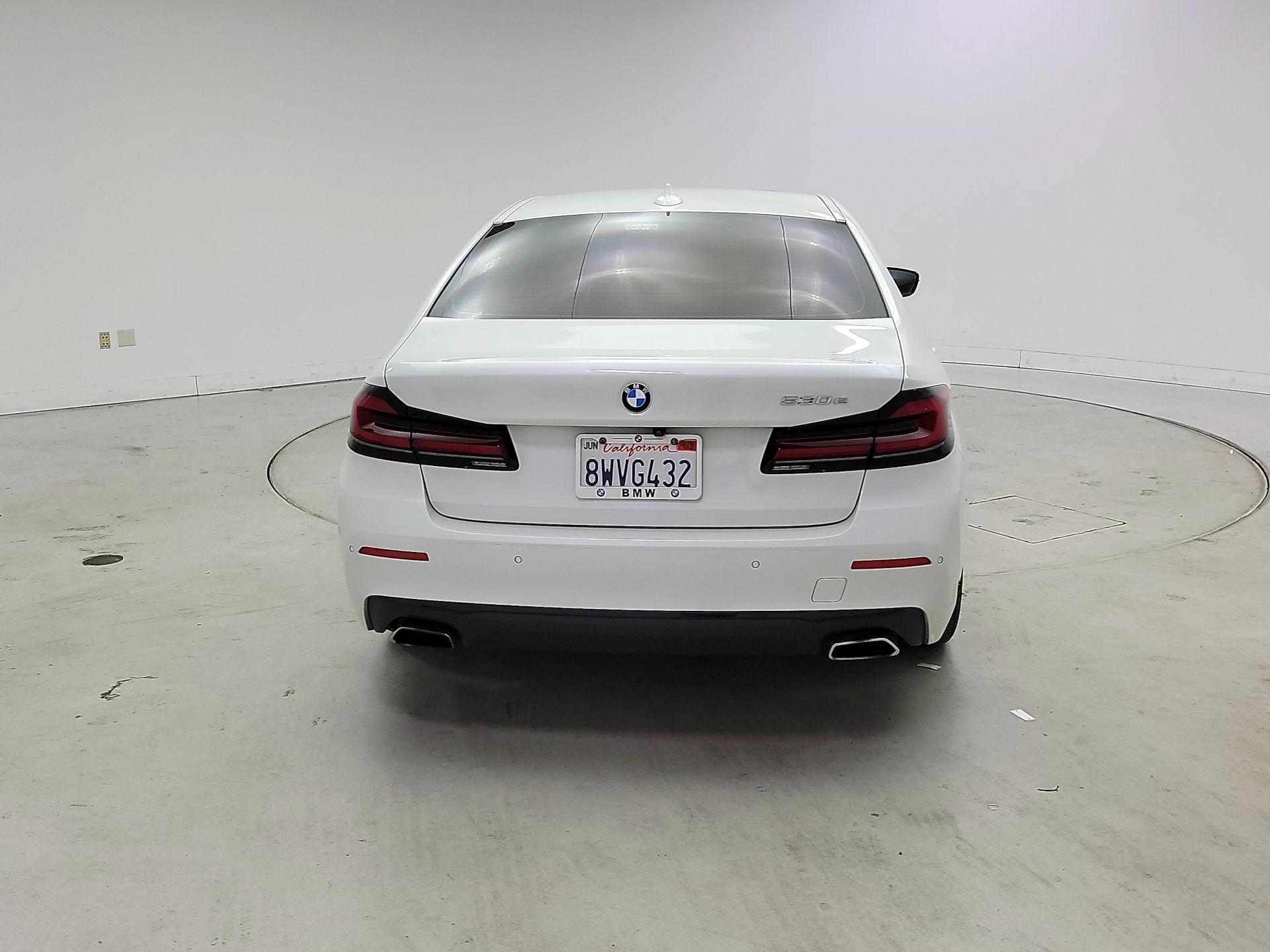 Thumbnail: 2021 BMW 5 Series - 6