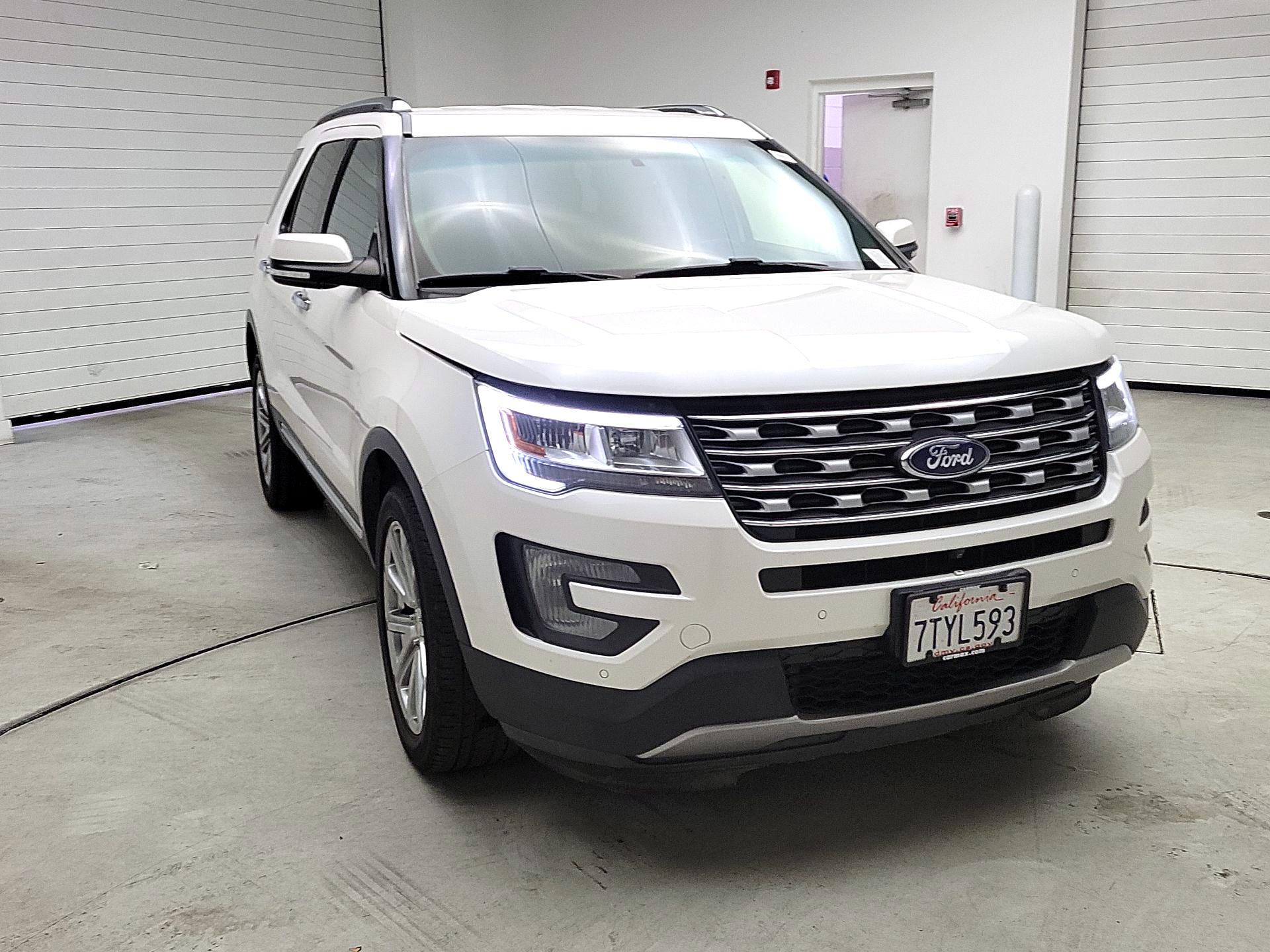 Thumbnail: 2017 Ford Explorer - 1