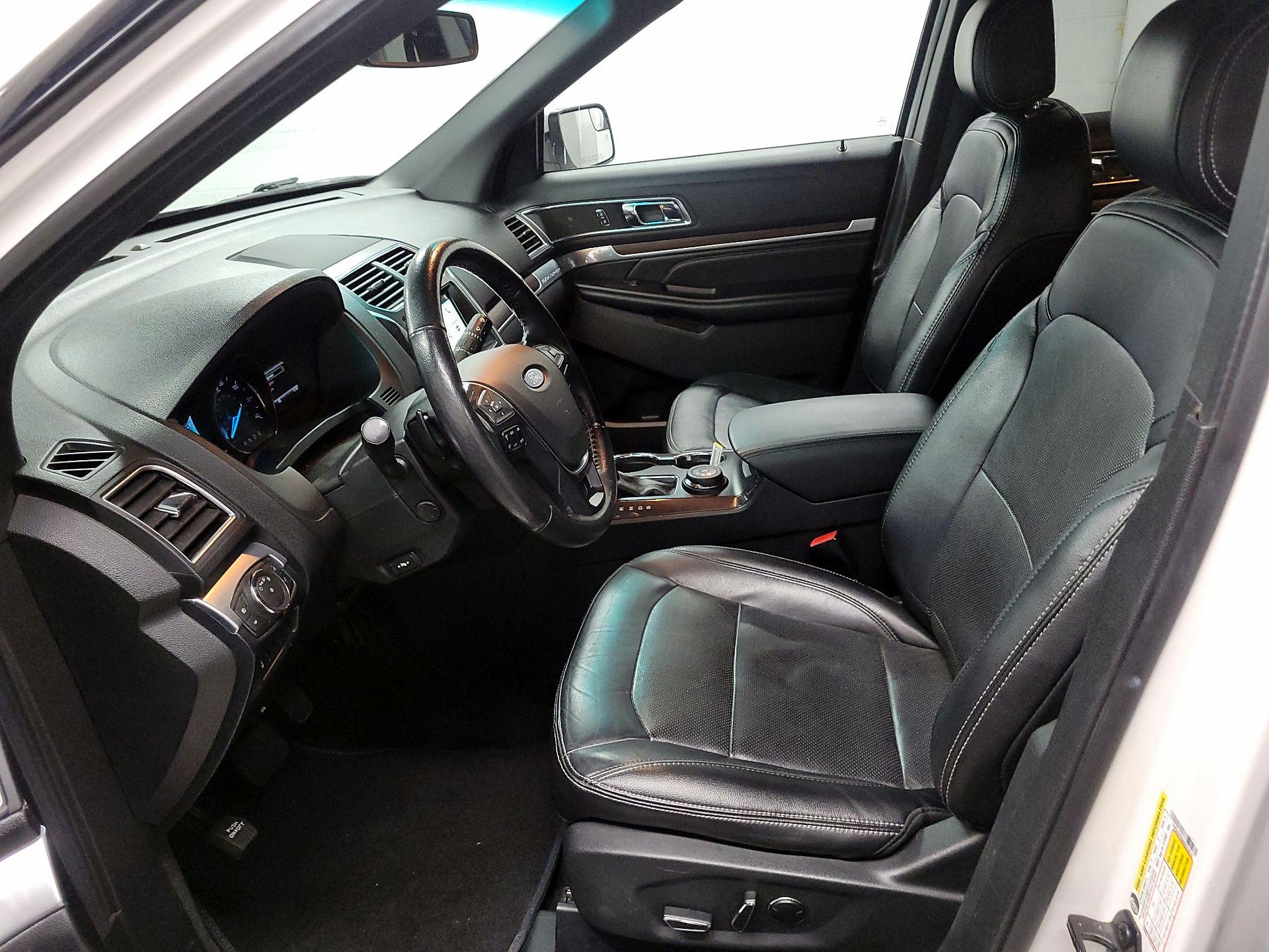 Thumbnail: 2017 Ford Explorer - 9