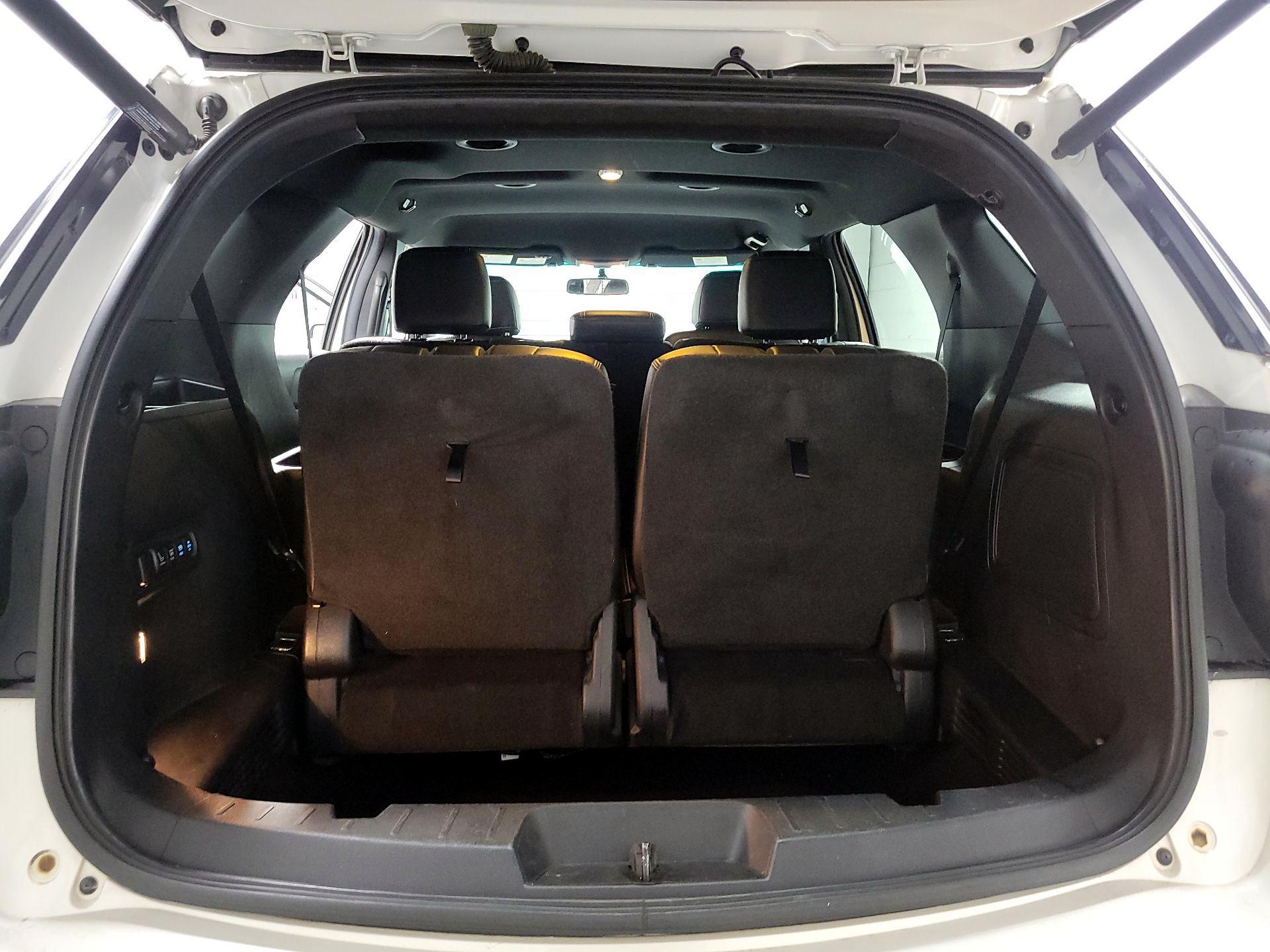 Thumbnail: 2017 Ford Explorer - 16