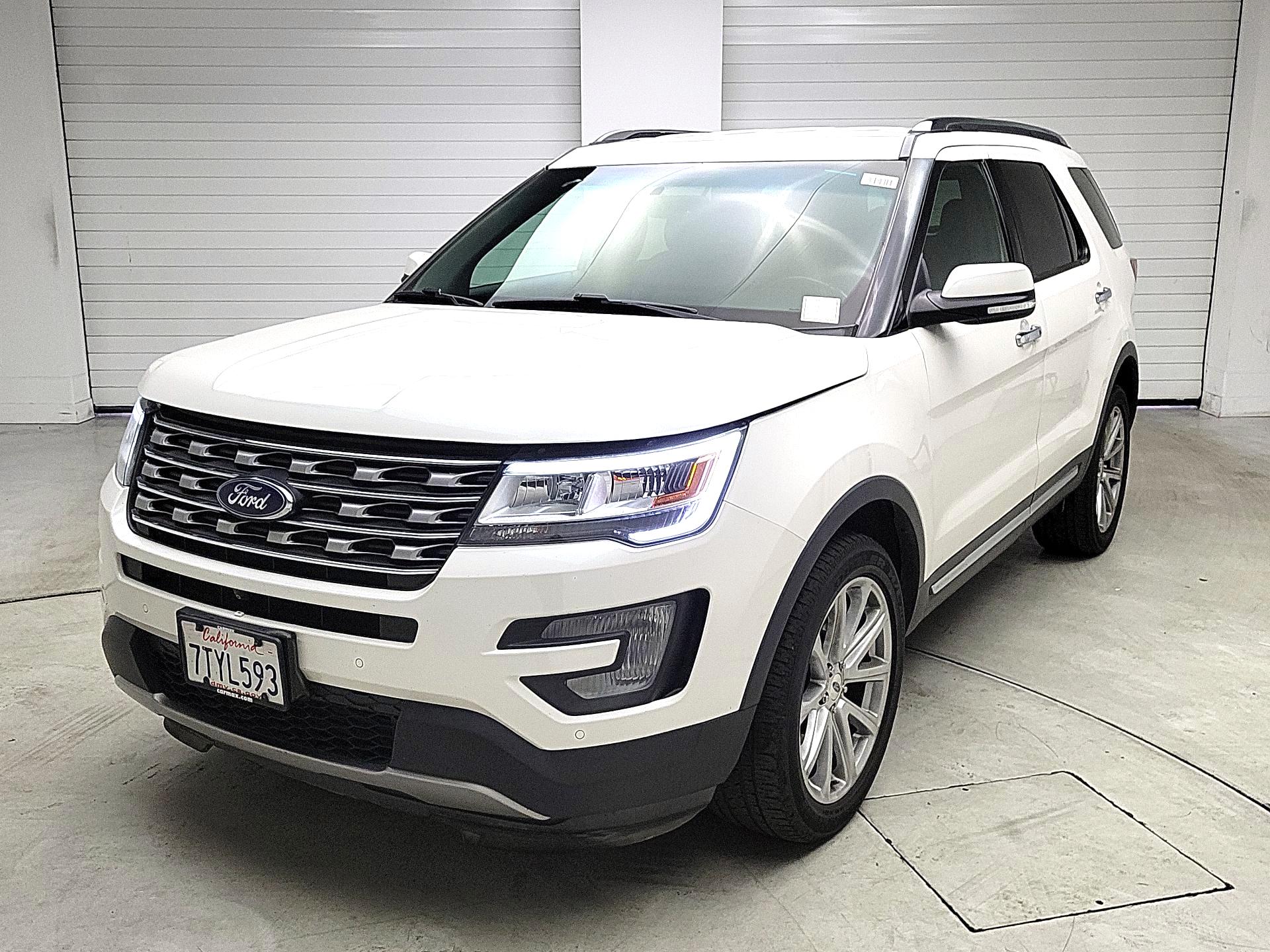 Thumbnail: 2017 Ford Explorer - 3