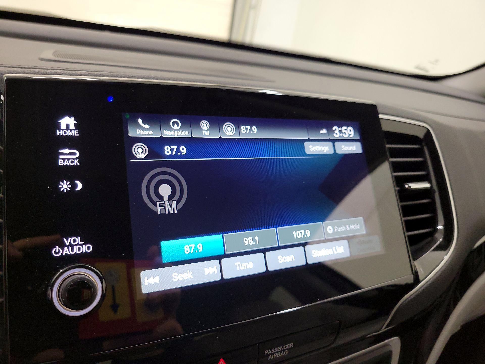 Thumbnail: 2020 Honda Pilot - 15