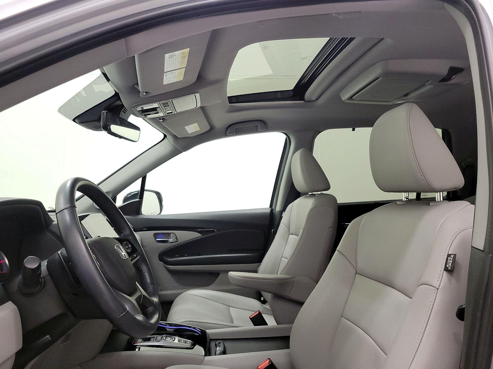 Thumbnail: 2020 Honda Pilot - 19