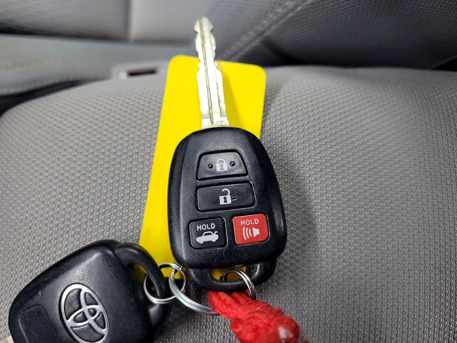 2014 Toyota Corolla LE Plus - Photo 20