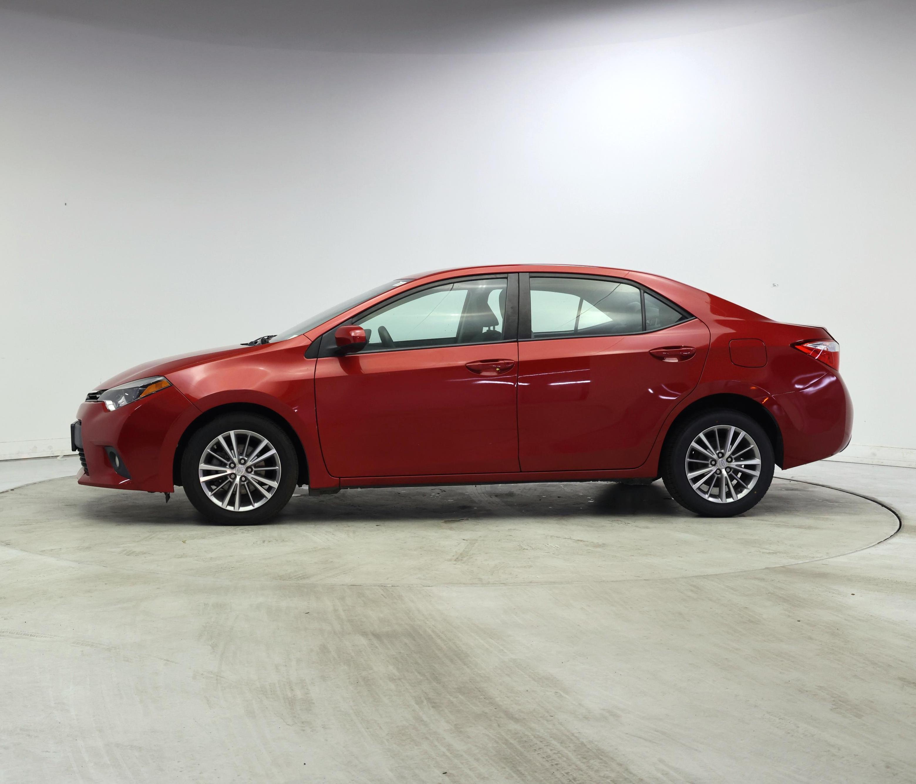 Thumbnail: 2014 Toyota Corolla - 3