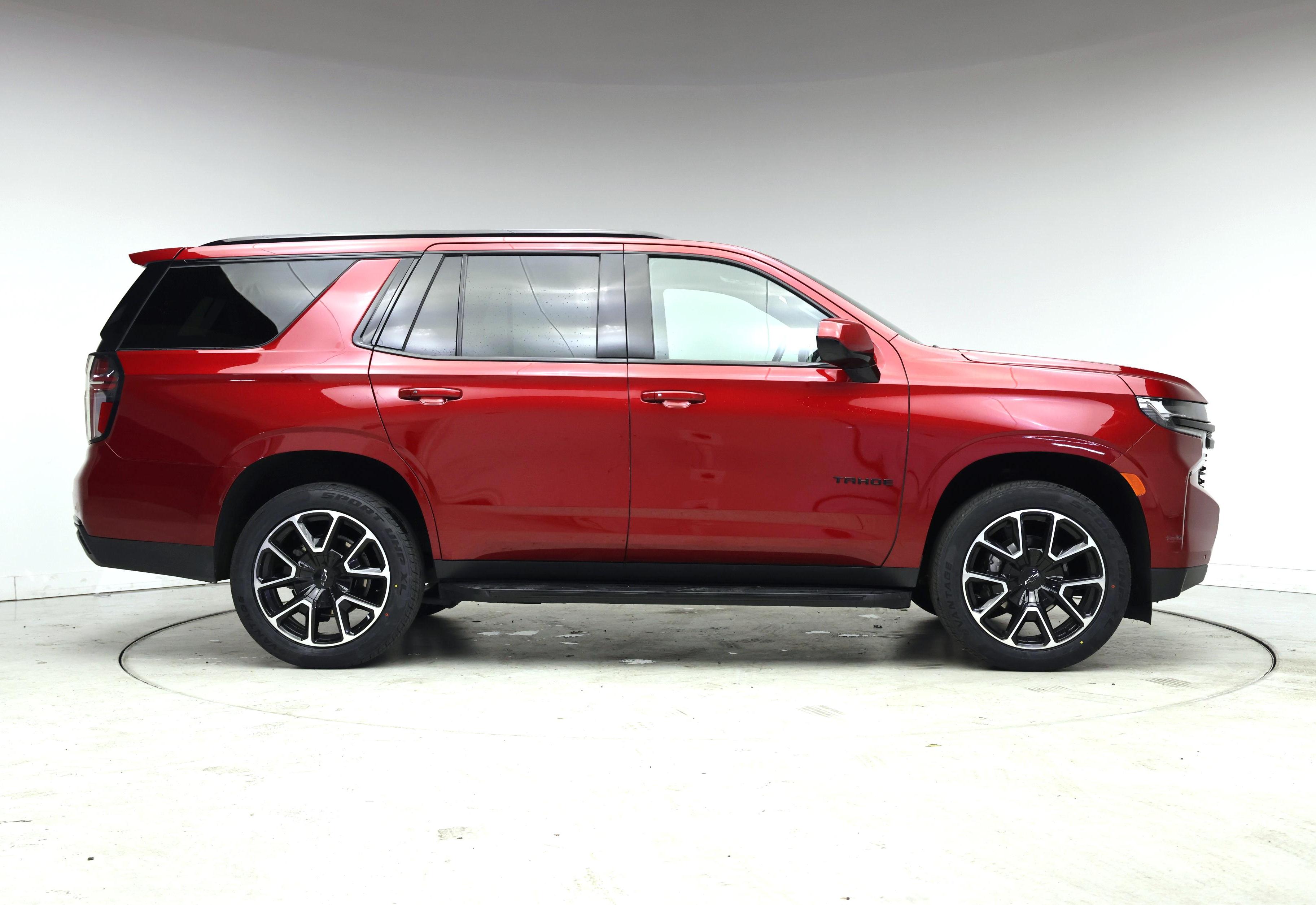 Thumbnail: 2023 Chevrolet Tahoe - 7