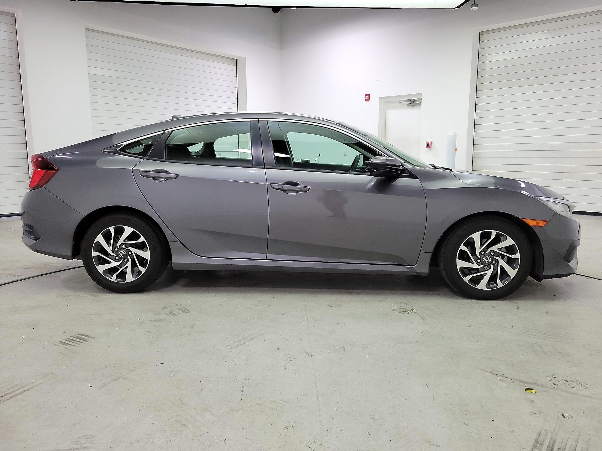 Thumbnail: 2018 Honda Civic - 4