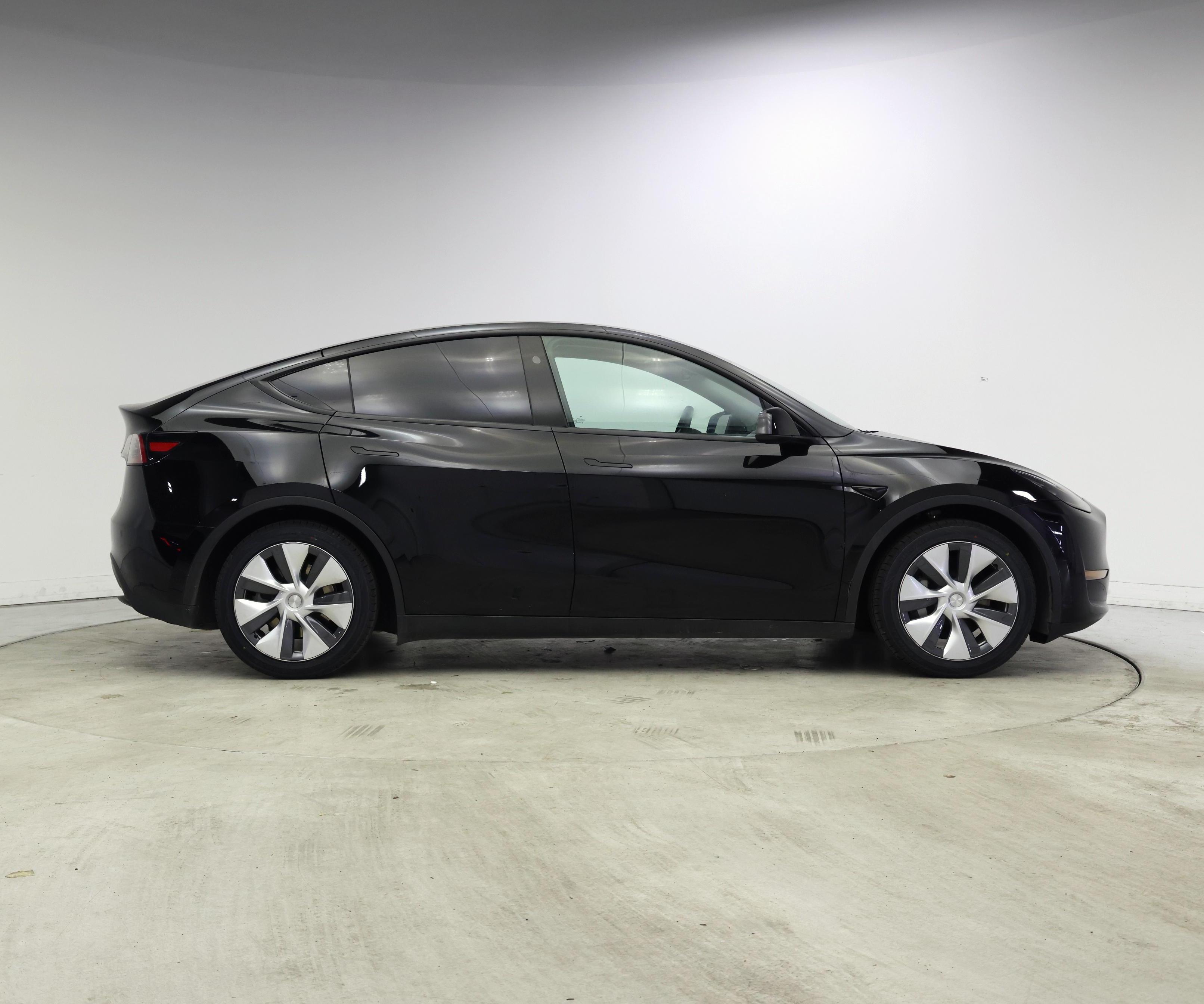 Thumbnail: 2023 Tesla Model Y - 7