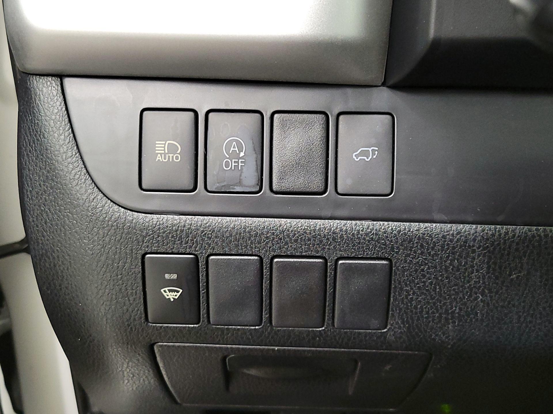 Thumbnail: 2019 Toyota Highlander - 13