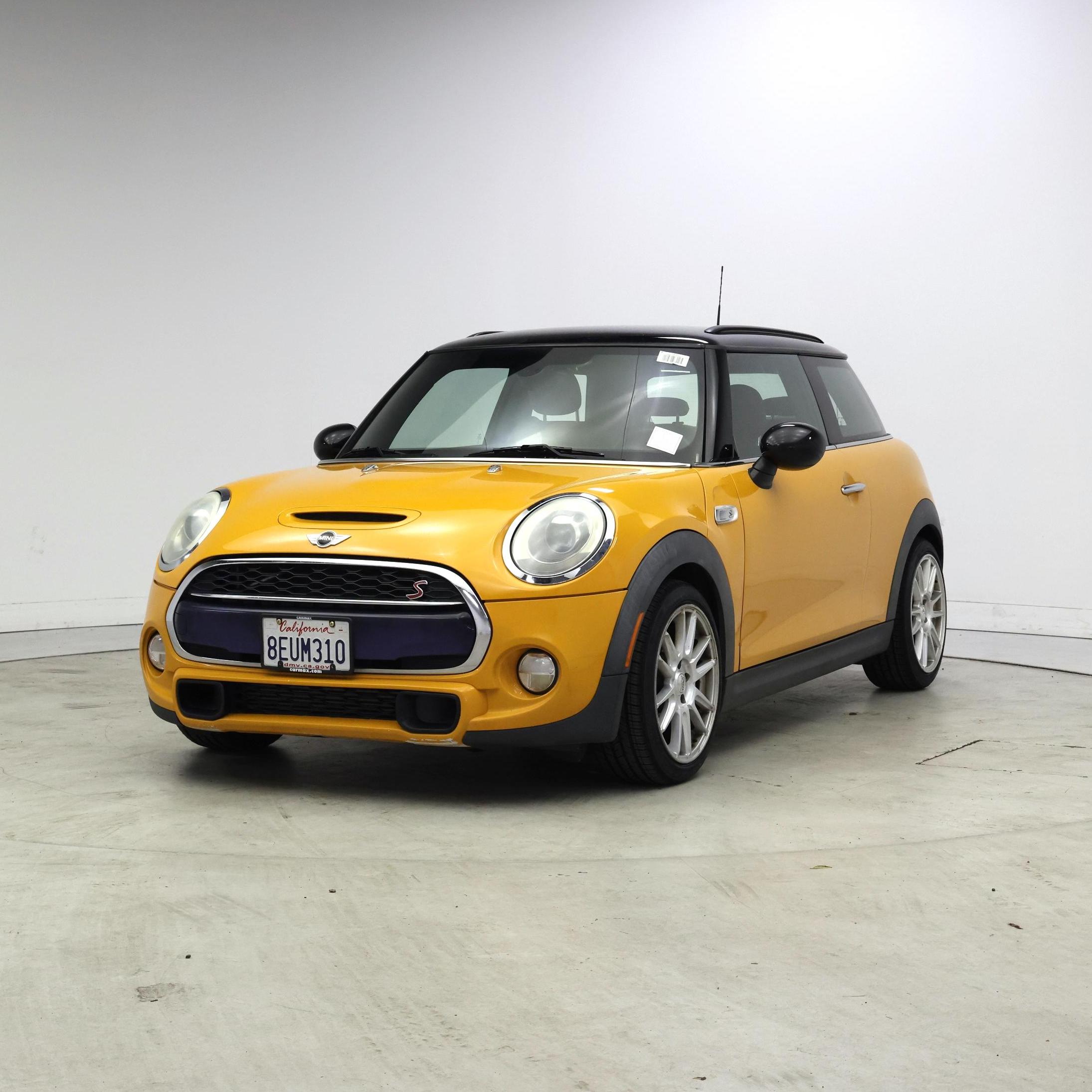 Thumbnail: 2015 MINI Cooper Hardtop - 4