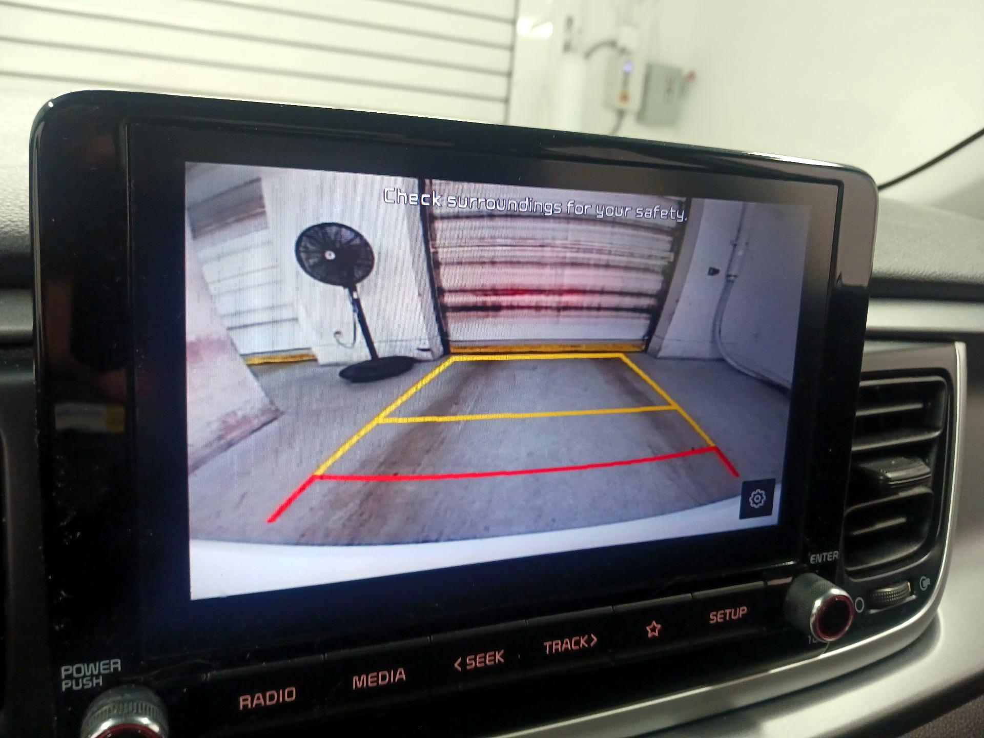 Thumbnail: 2021 Kia Rio - 12