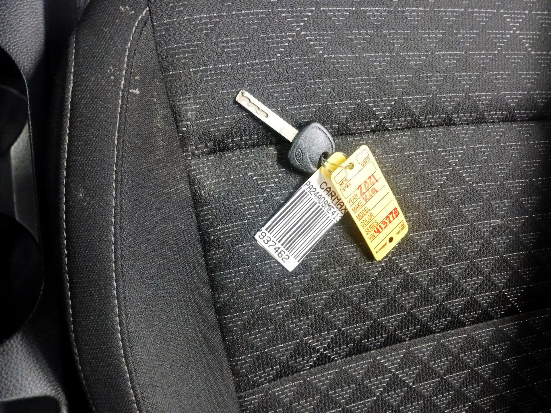 Thumbnail: 2021 Kia Rio - 20